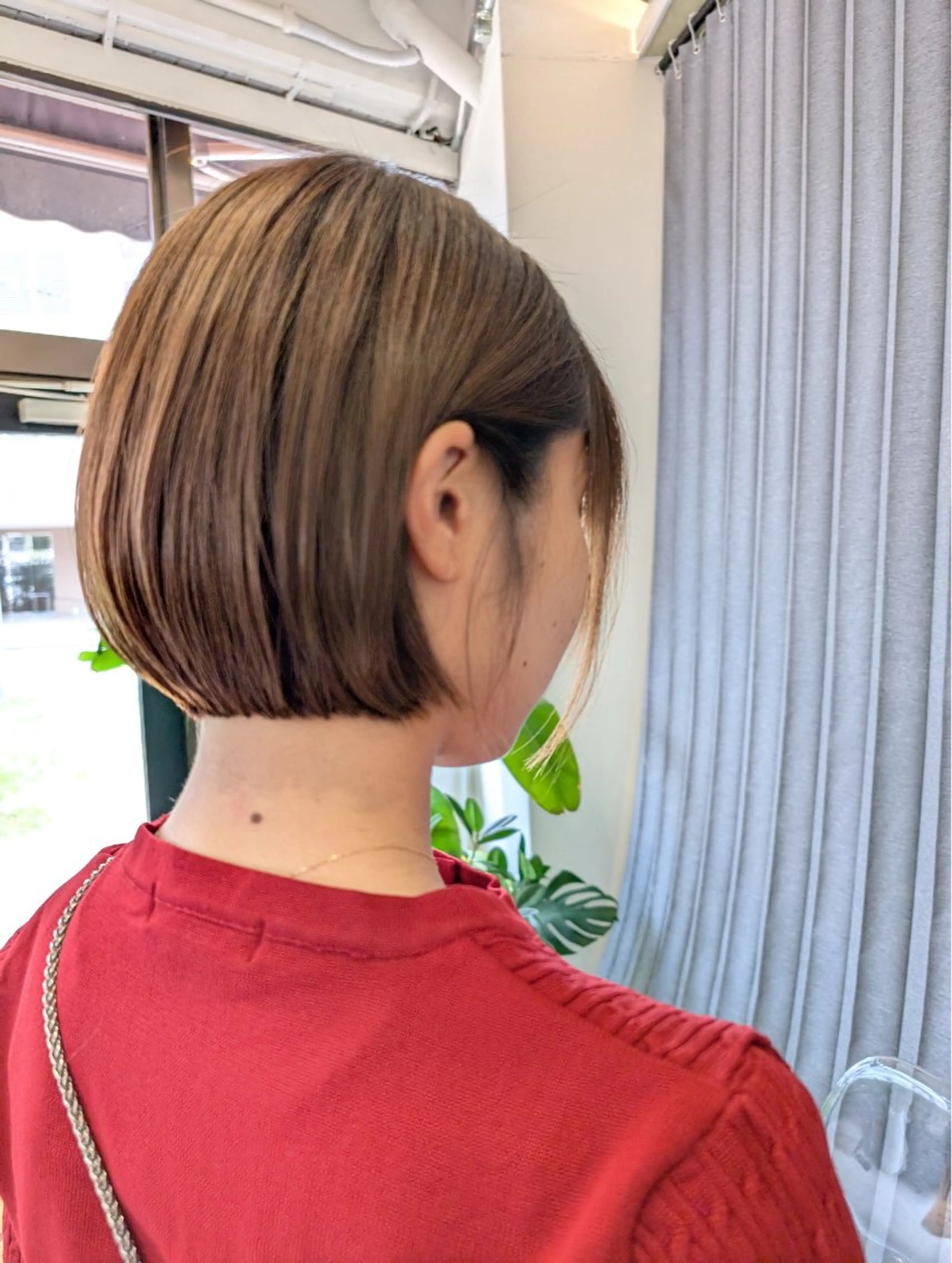 ショート 岡村 真琴のヘアスタイル