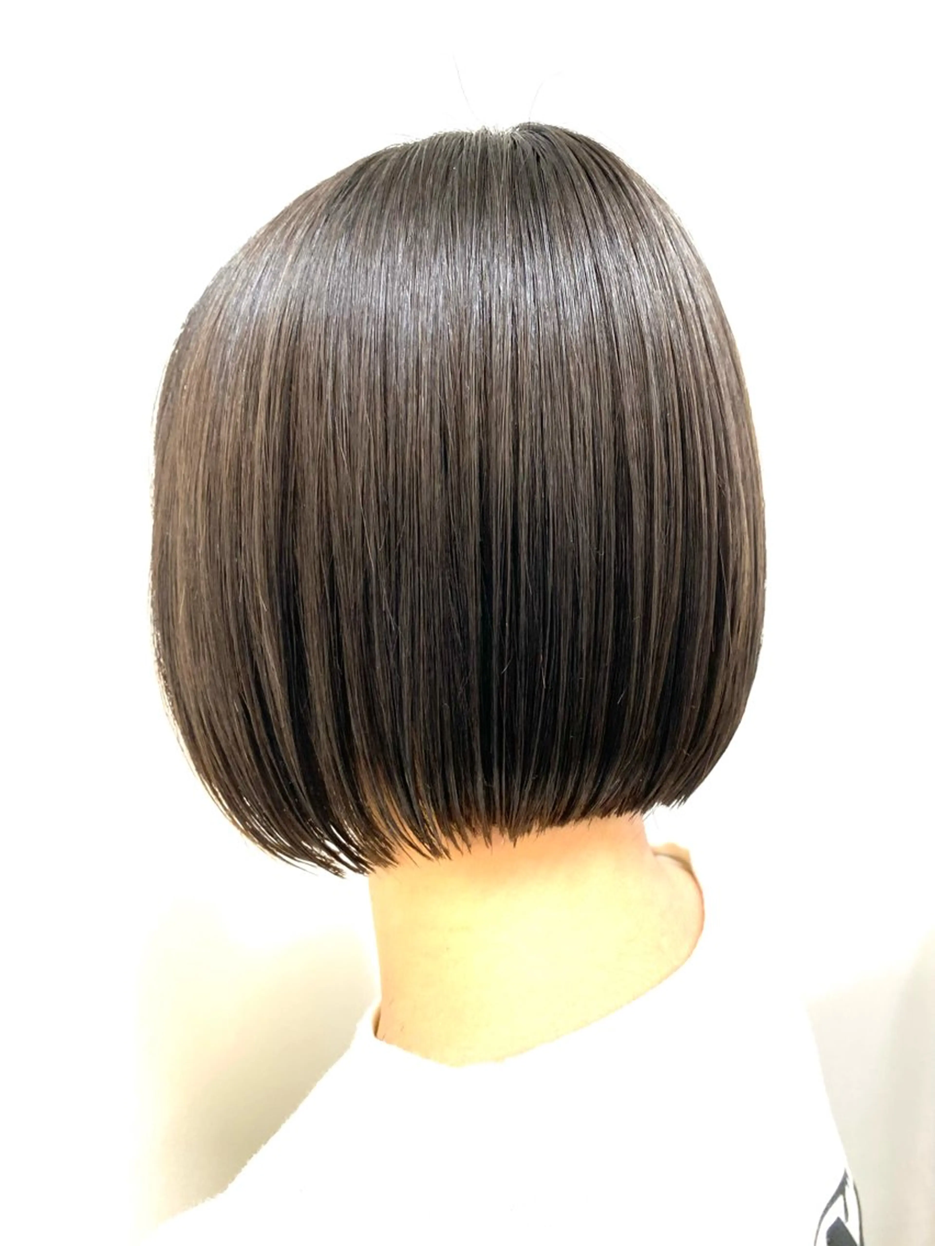 ショート 切りっぱなしボブ ボブ ショートヘア HARUKI  MINATO Japan広島紙屋町店所属・hmj紙屋町店 脊戸智志のヘアスタイル