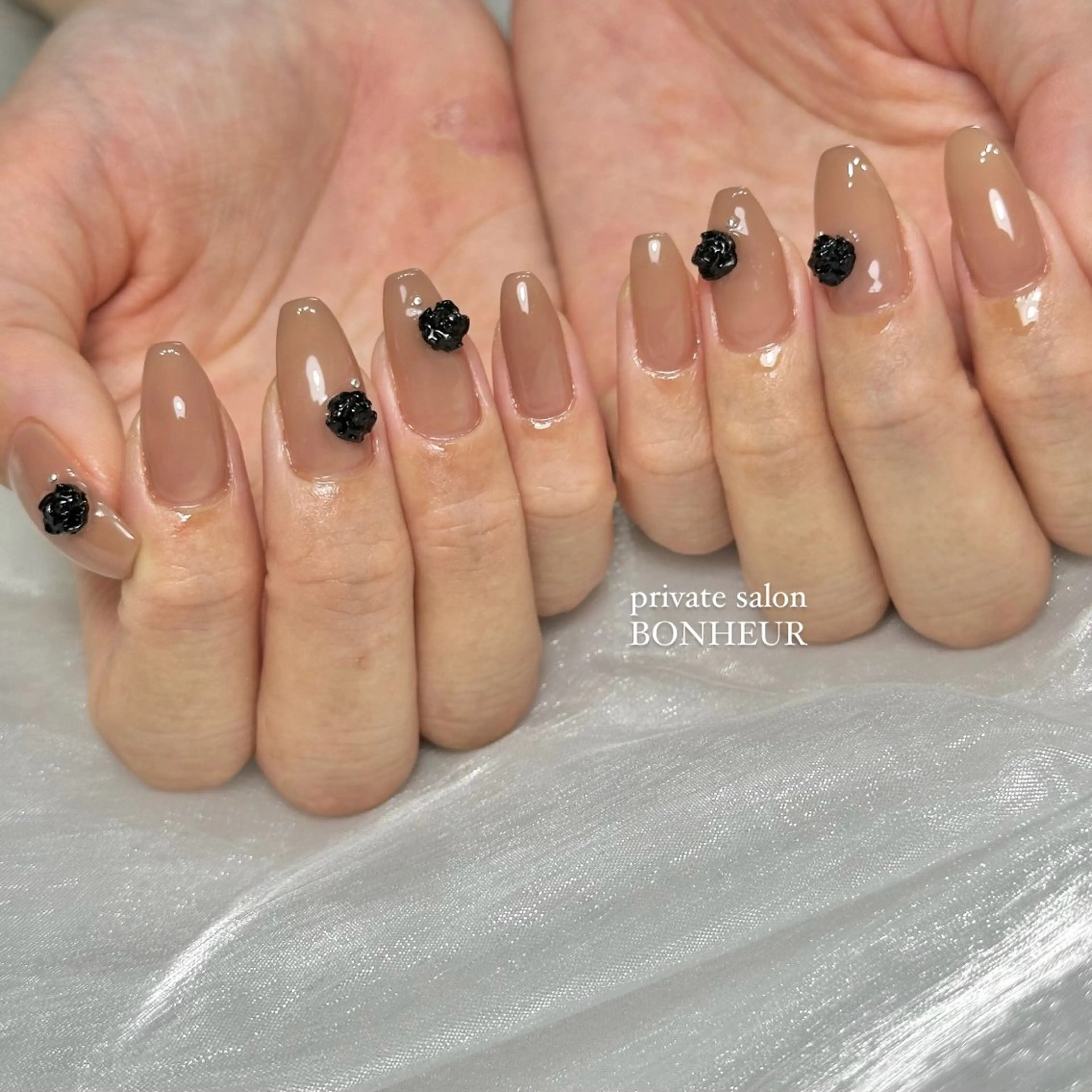ネイル ハンドネイル BONHEUR Annaのネイルデザイン