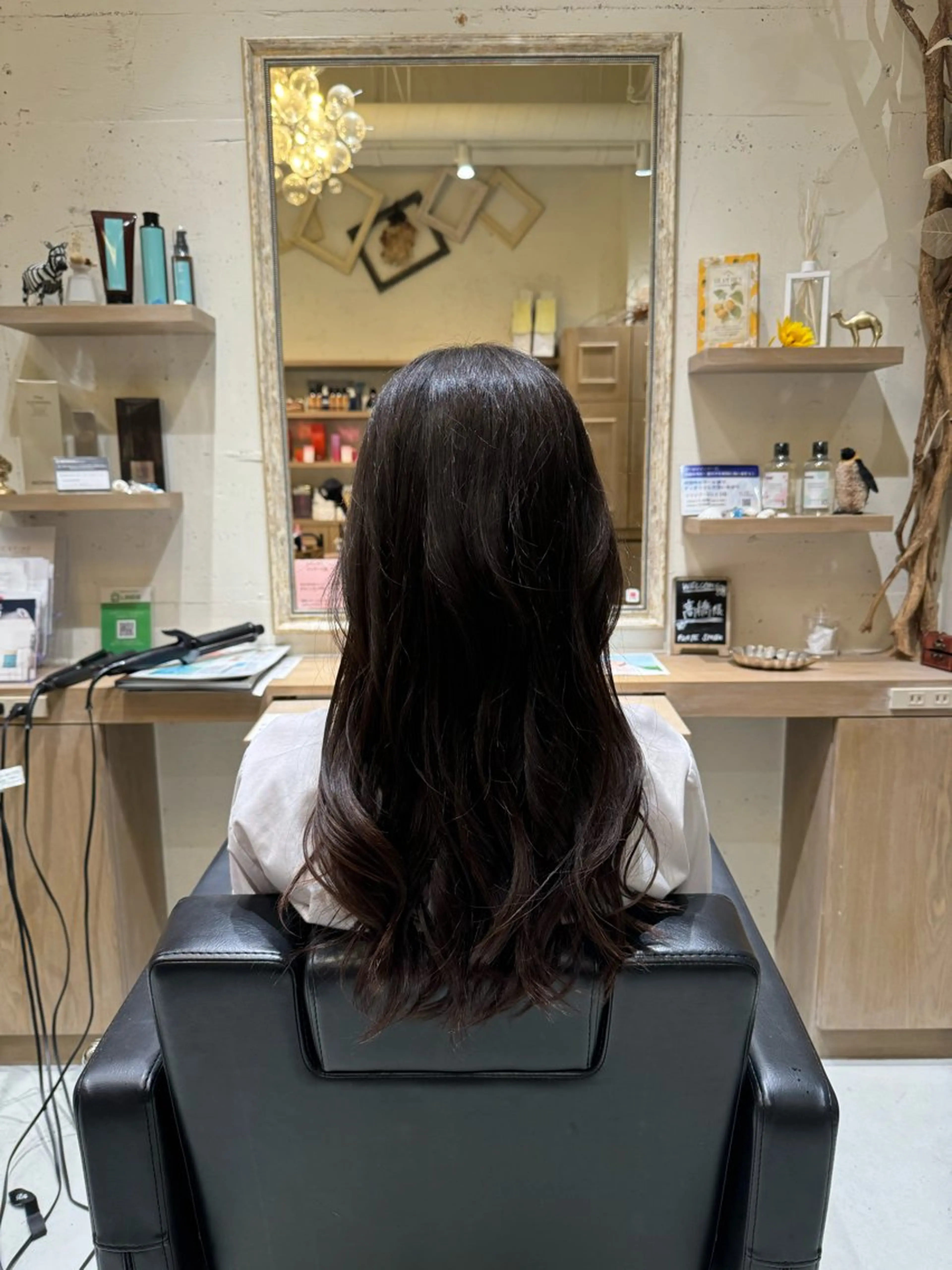 ロング カラー 髪質改善 トリートメント ヘアカラー 透明感カラー/顔周り カット/レイヤーにかのヘアスタイル