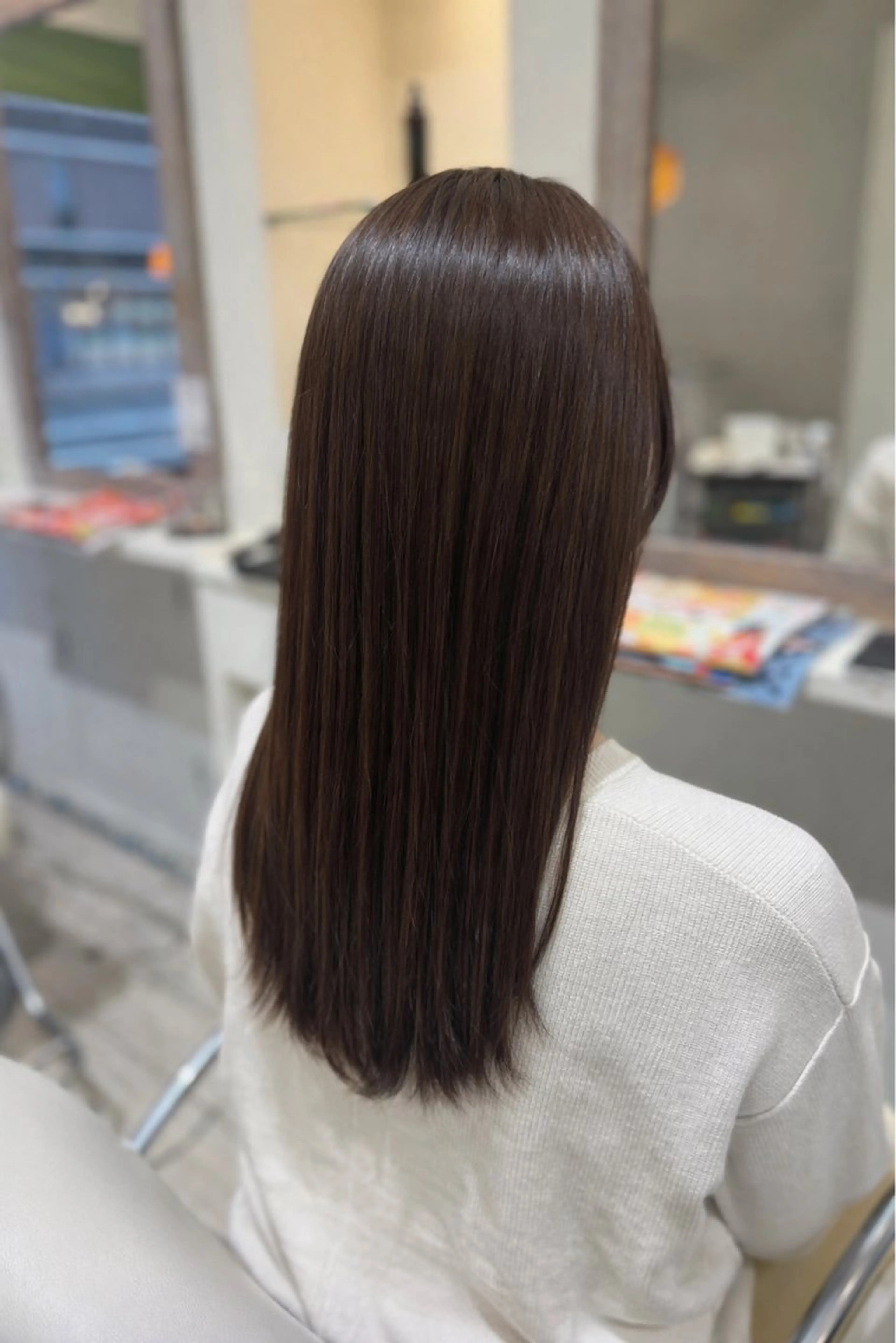 ミディアム ヘアカラー トリートメント NICCOLO室見 Erinaのヘアスタイル