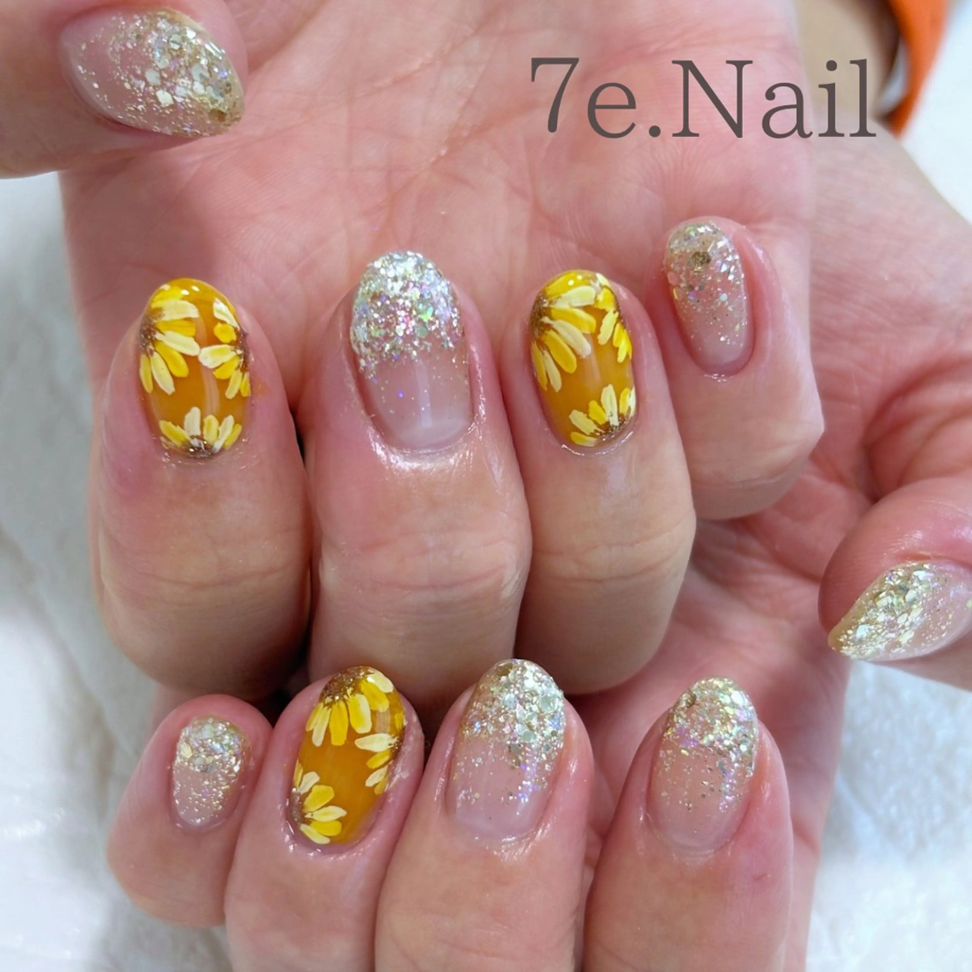 ネイル 7e. Nailのネイルデザイン