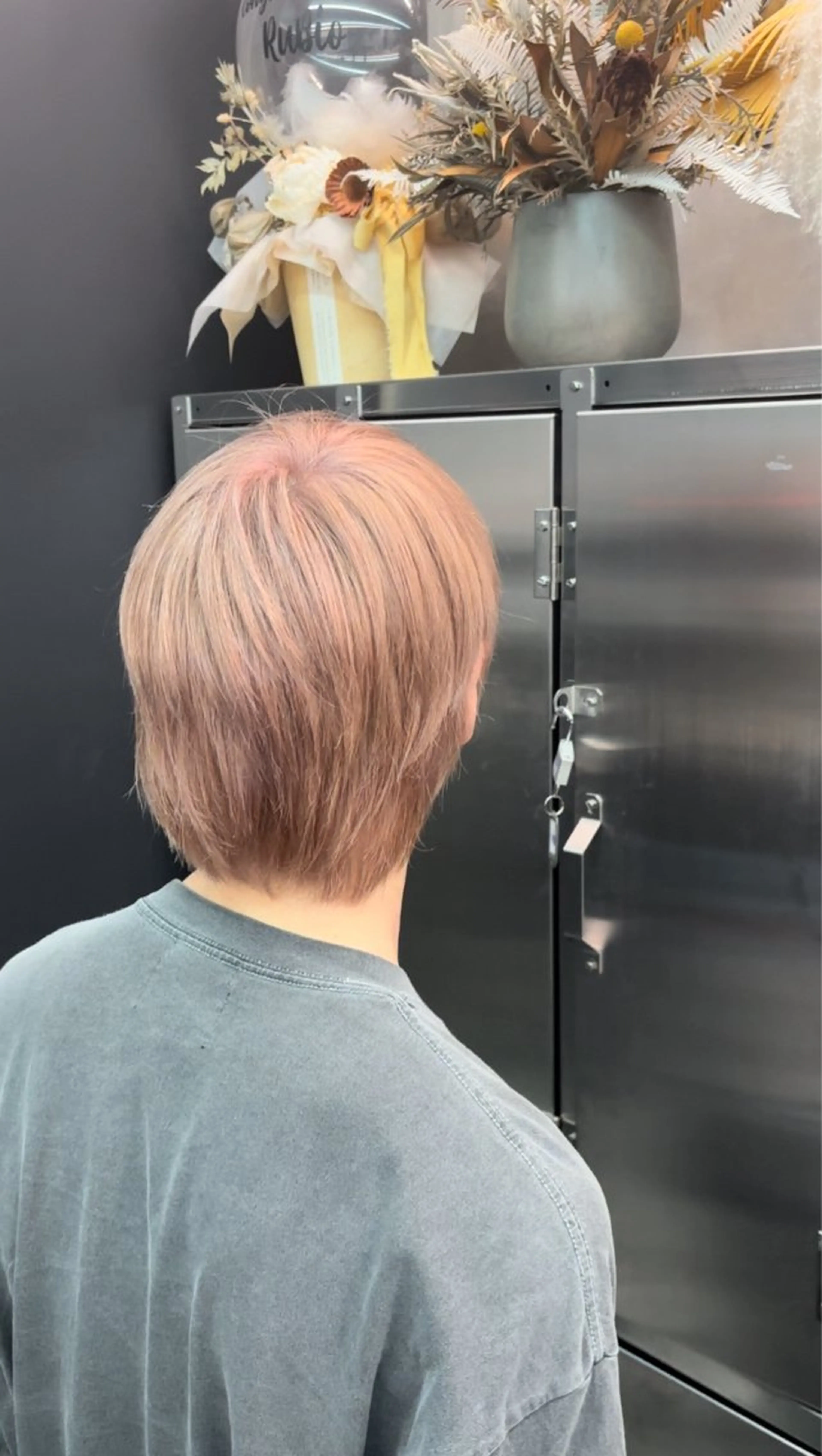 カラー メンズ メンズブリーチ ブリーチ ピンクカラー RuBio しょーたのヘアスタイル