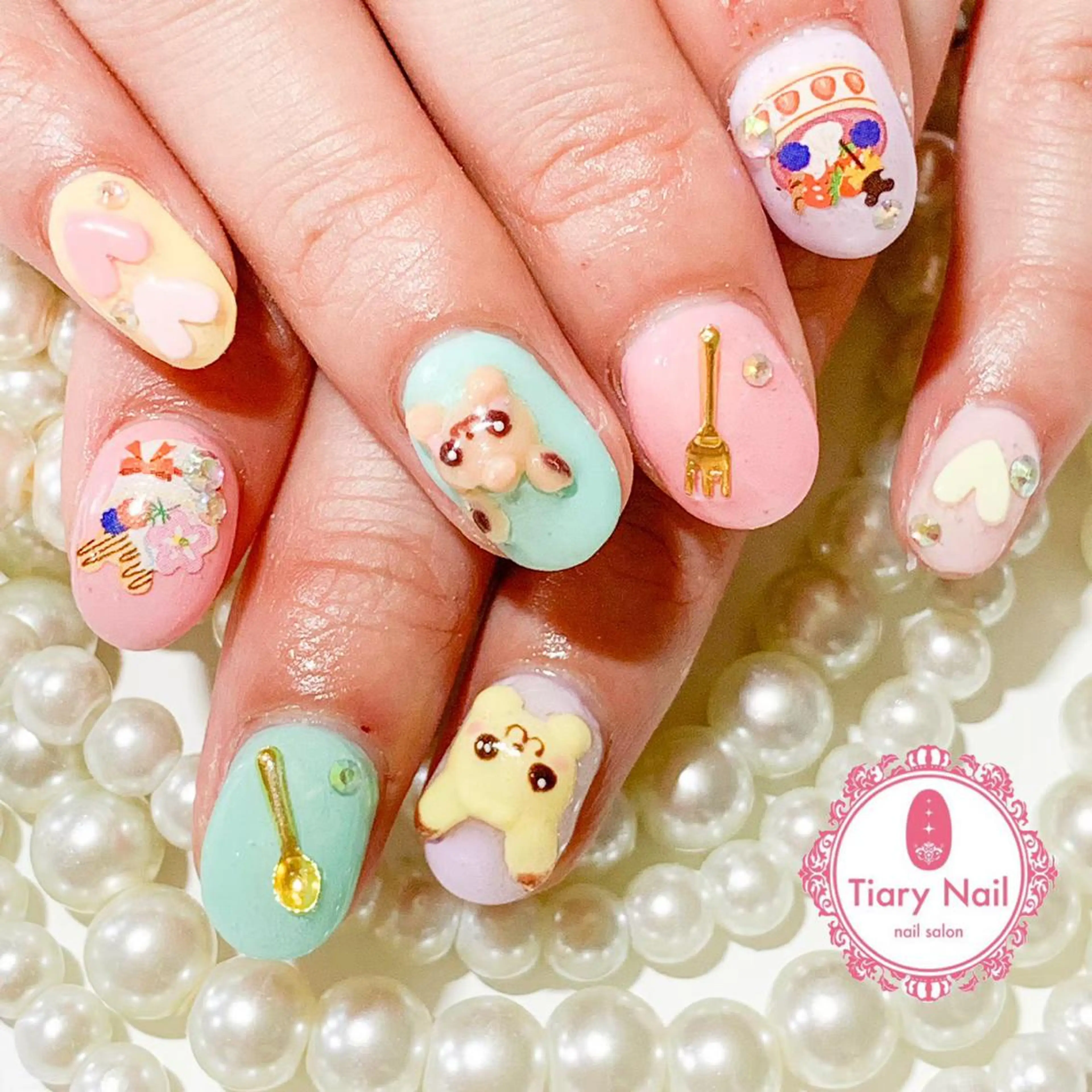 ネイル 💗🪽Tiary Nail🪽💗のネイルデザイン