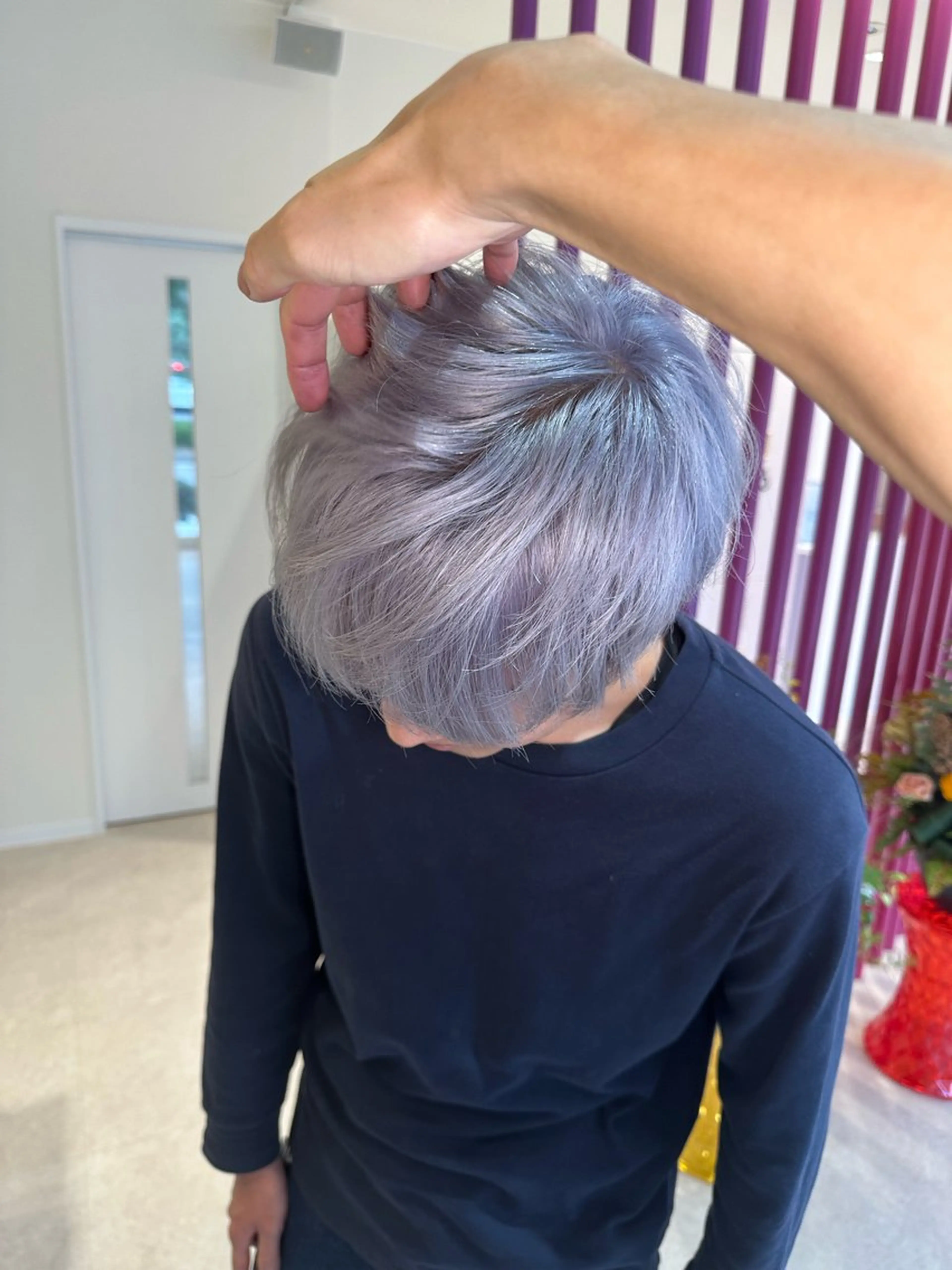 ショート カラー メンズ メンズブリーチ ブリーチ ラベンダーカラー ヘアカラー トリートメント ダメージレスブリーチ HIROSHIのヘアスタイル