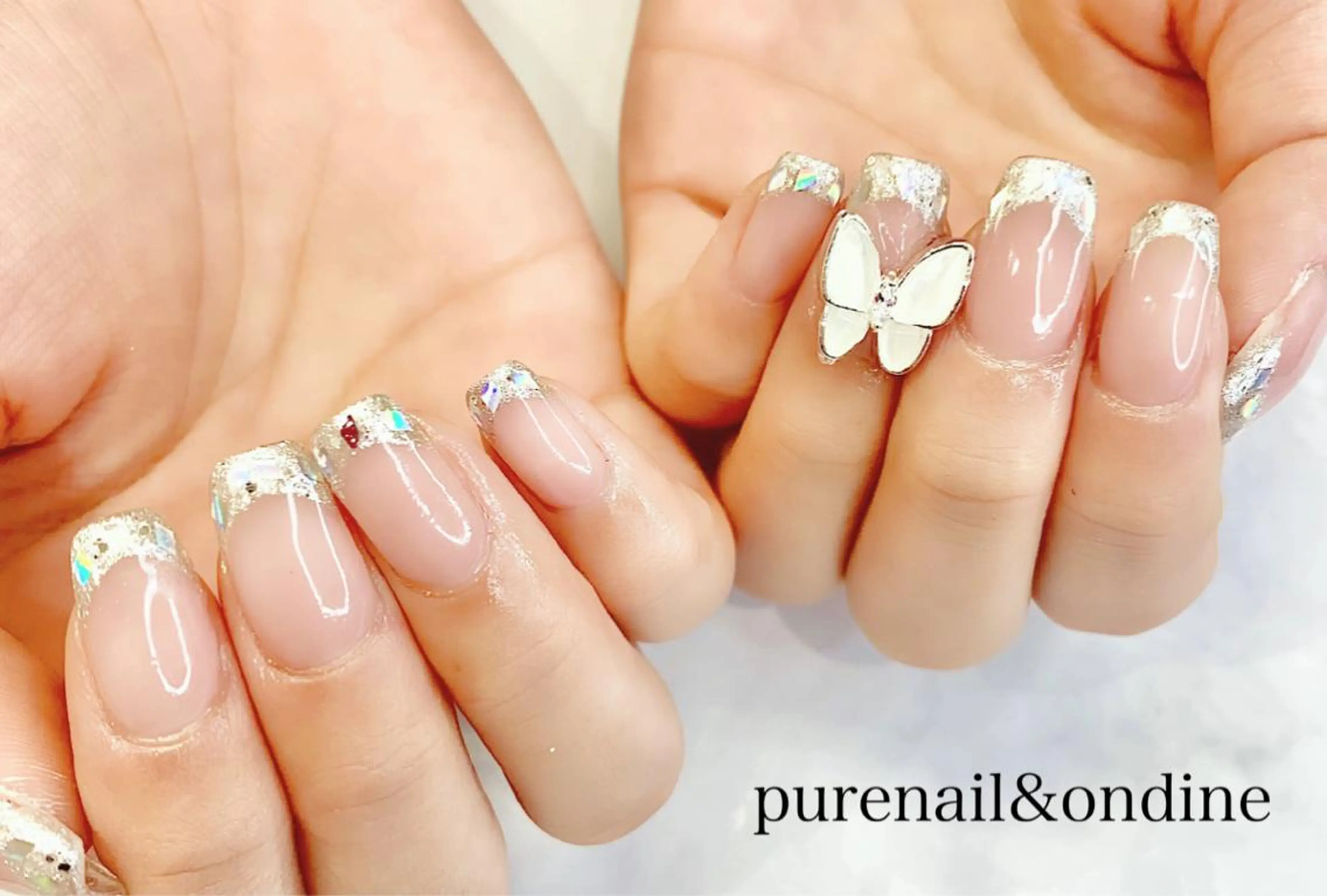 ミディアム ハンドネイル ピュアネイル& オンディーヌのネイルデザイン