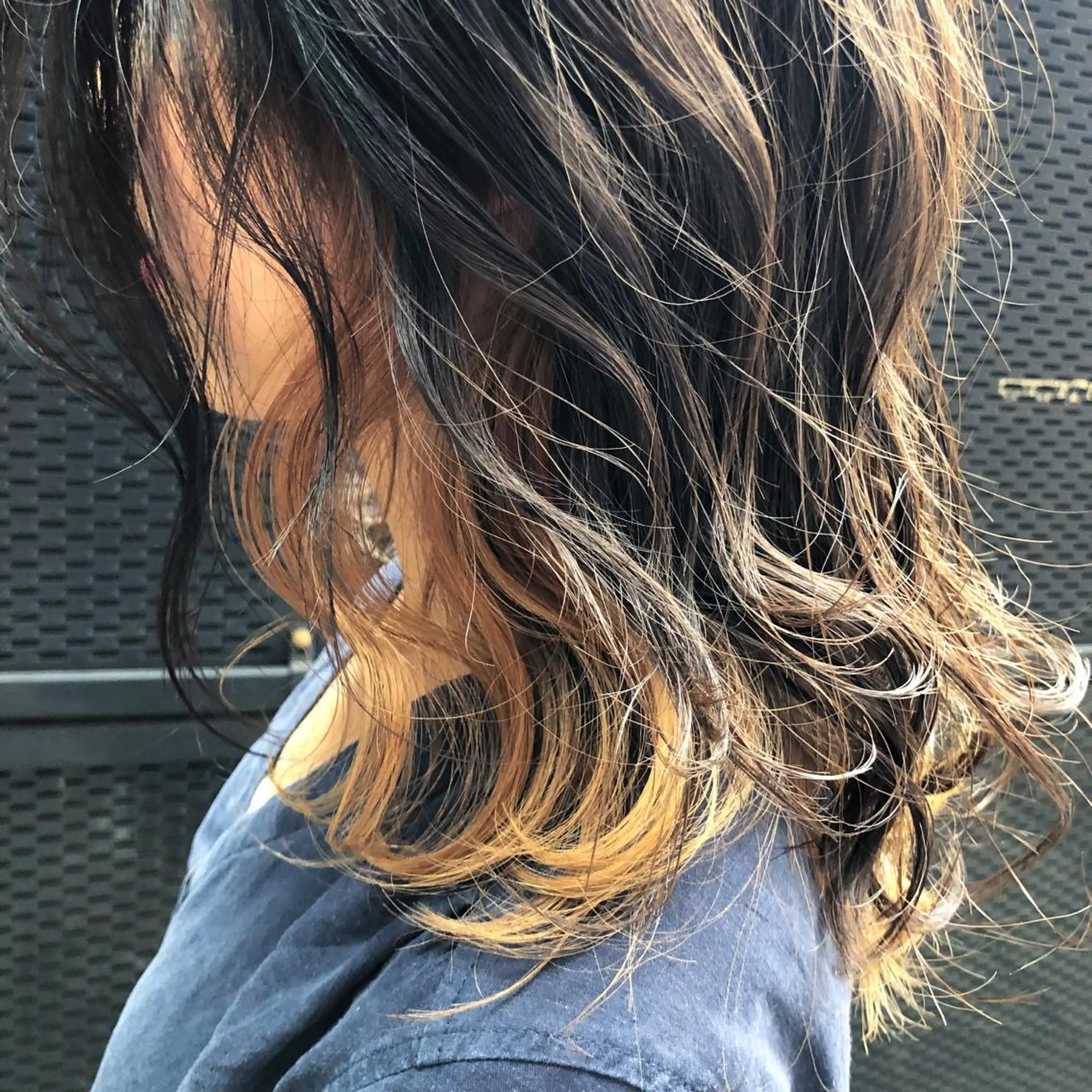 ミディアム カラー ベージュカラー インナーカラー イエローカラー 髪質改善、エクステ 山口卓哉のヘアスタイル