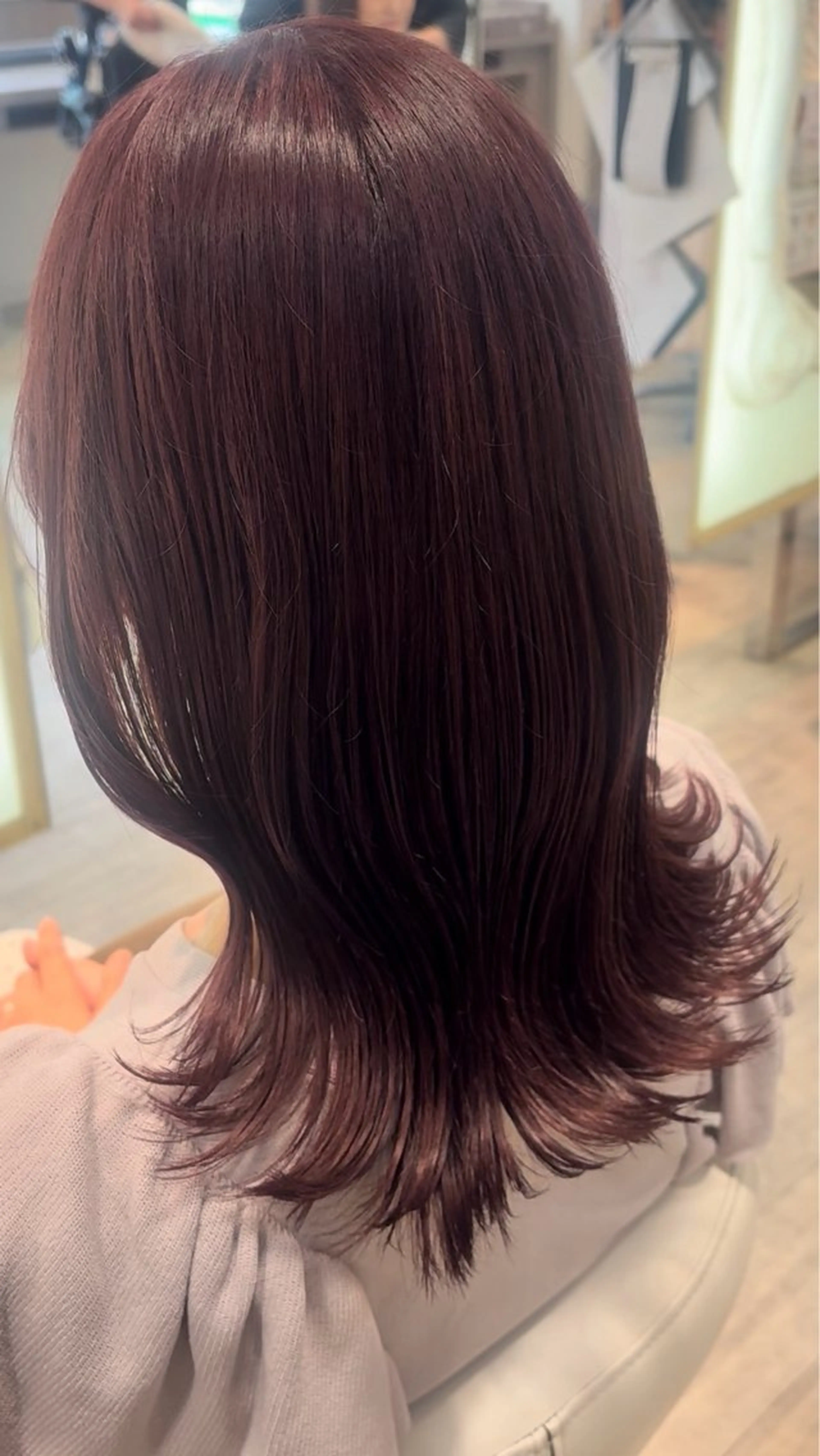 ミディアム カラー カット ヘアカラー レイヤー/ブリ ーチ/ 岡本美優のヘアスタイル