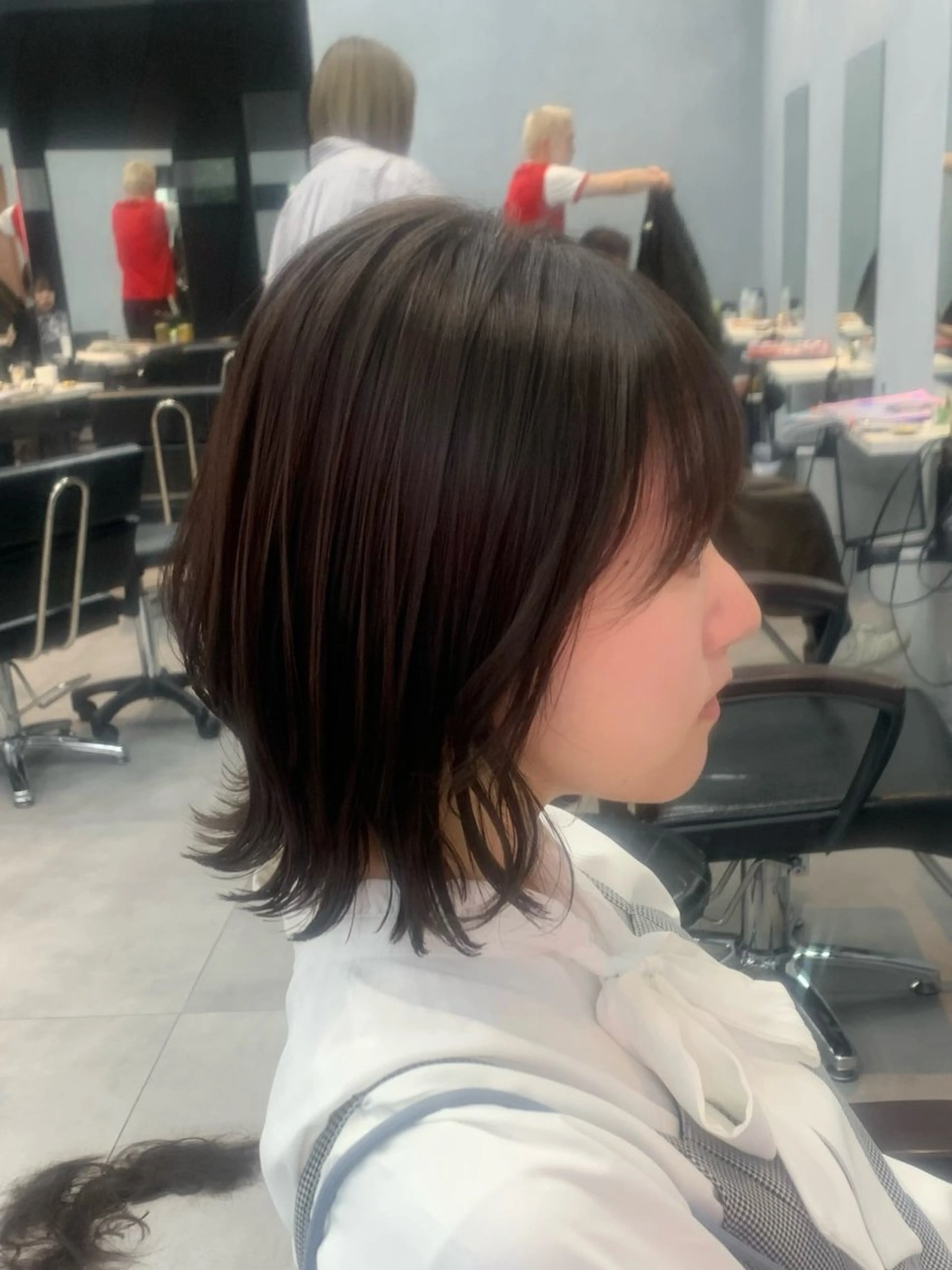 ミディアム くびれヘア Elena池袋店所属・💎透明感カラー Sarina💎のヘアスタイル