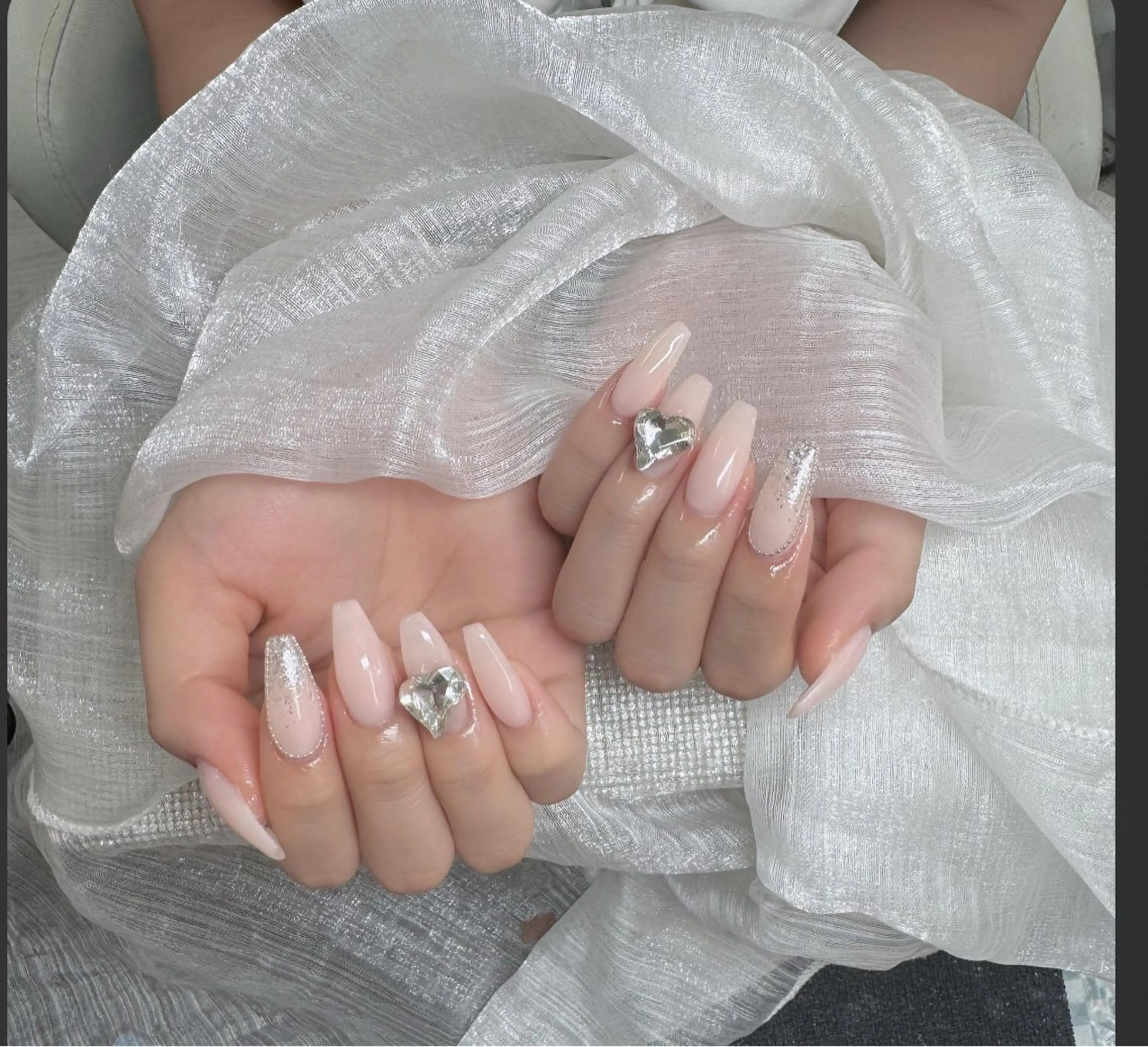 ネイル フレンチネイル ジェルネイル ガラスフレンチ ハロウィン ハート ハンドネイル H.baby Nail Salonのネイルデザイン