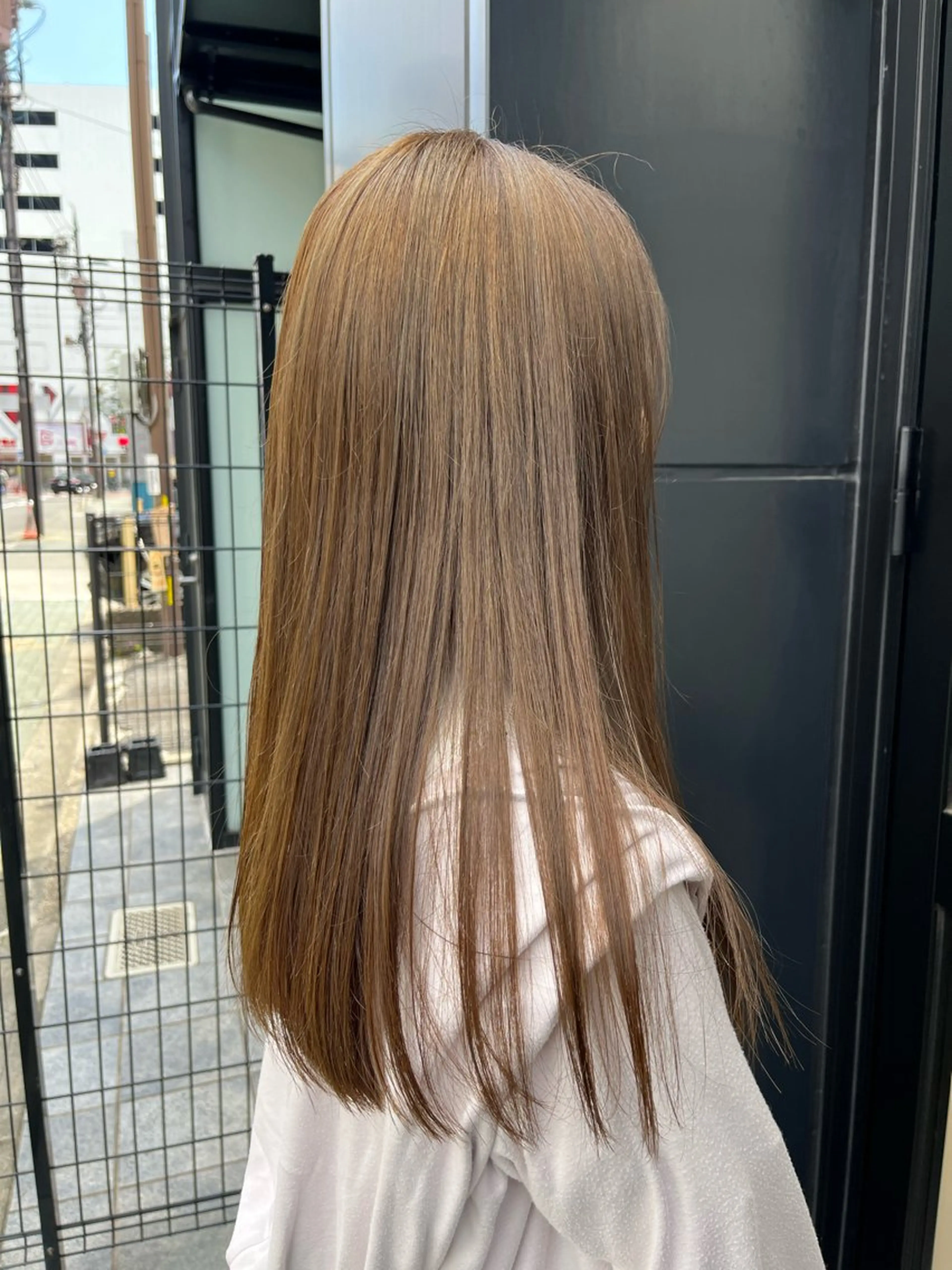 カラー yuka/ロング/ レイヤーカットモデルのヘアスタイル