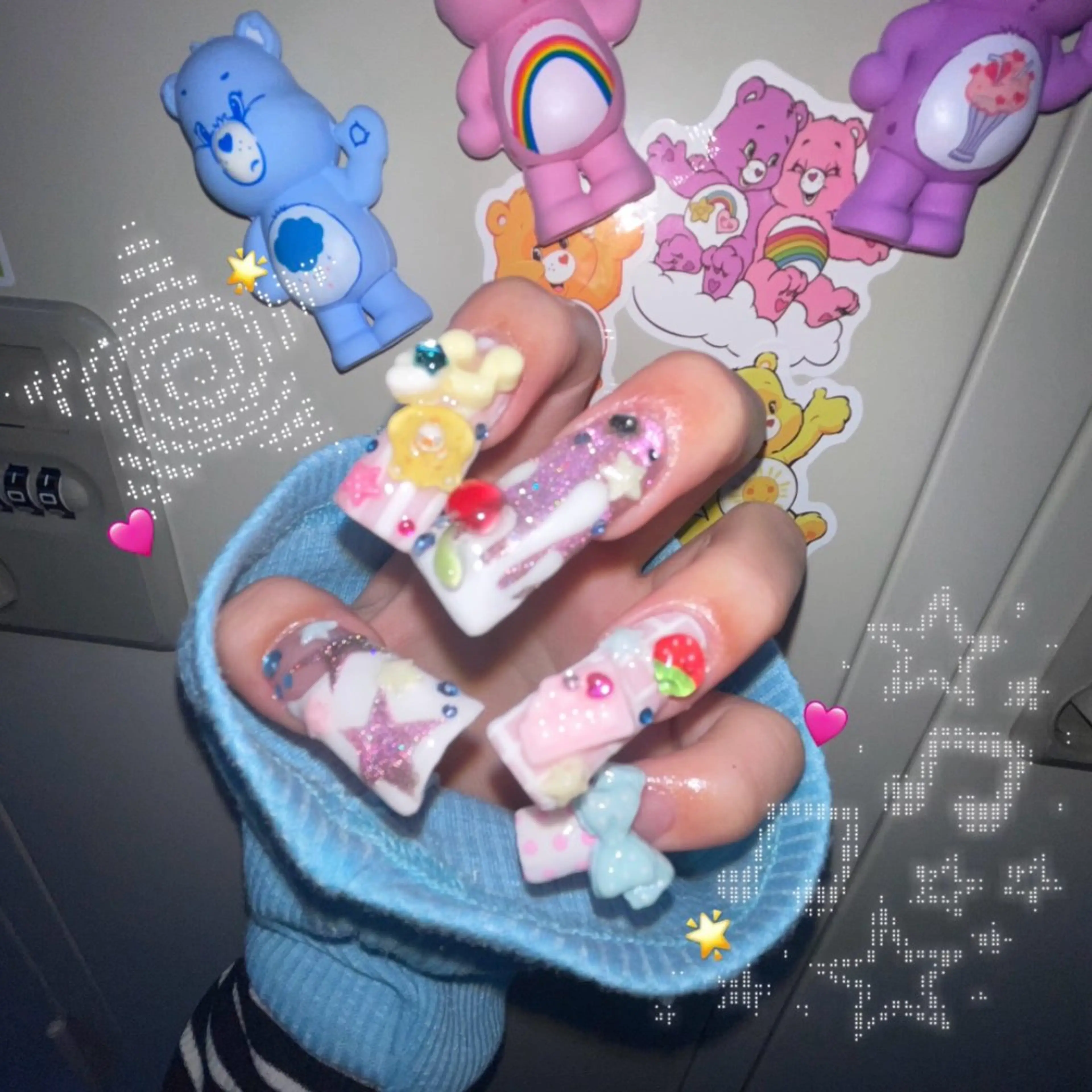 ネイル ハンドネイル SEIRA ᯓ★mavieのネイルデザイン