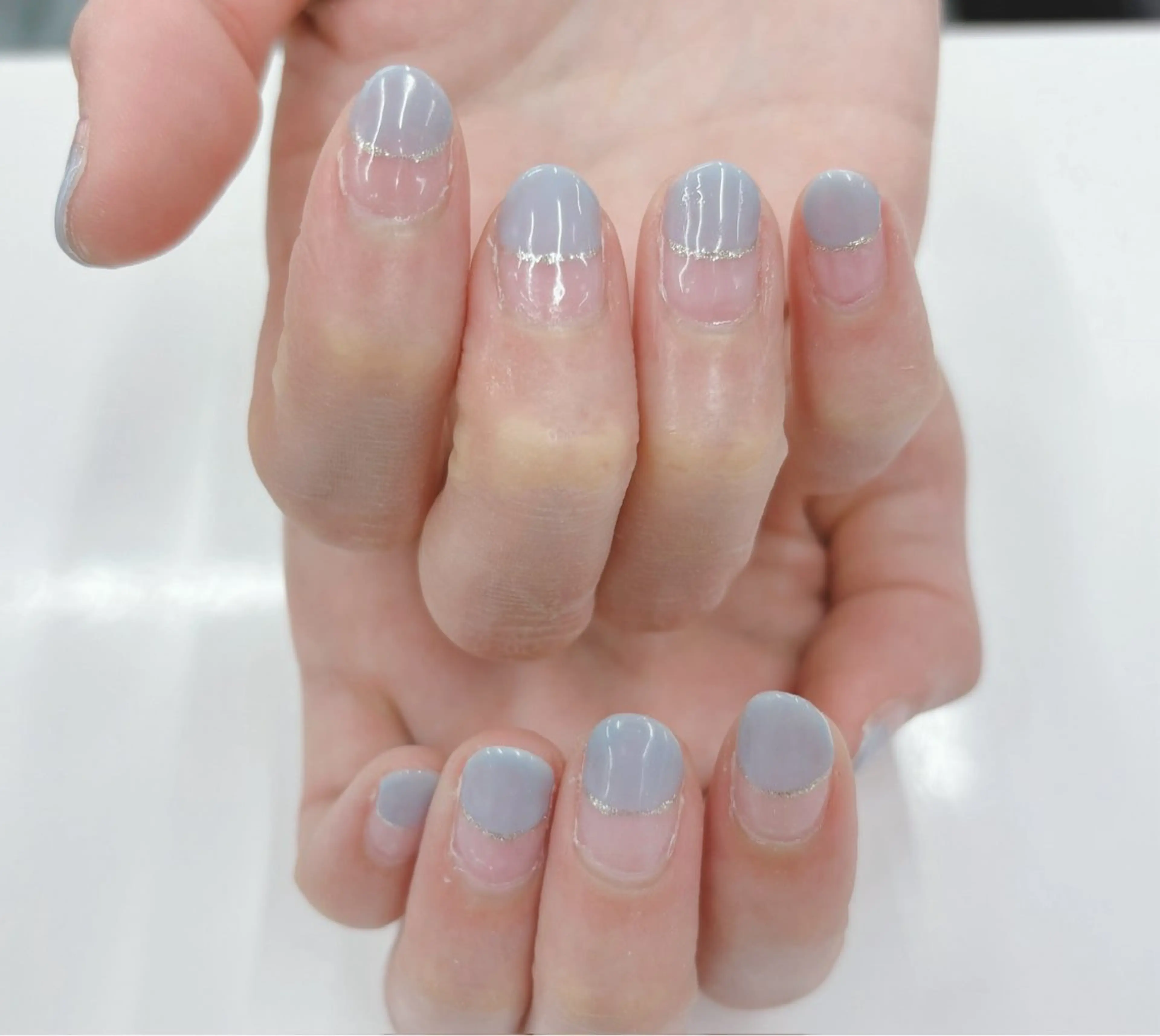 ネイル フレンチネイル 水色 シルバー シンプルネイル 春ネイル 宮嶋 邦佳のネイルデザイン