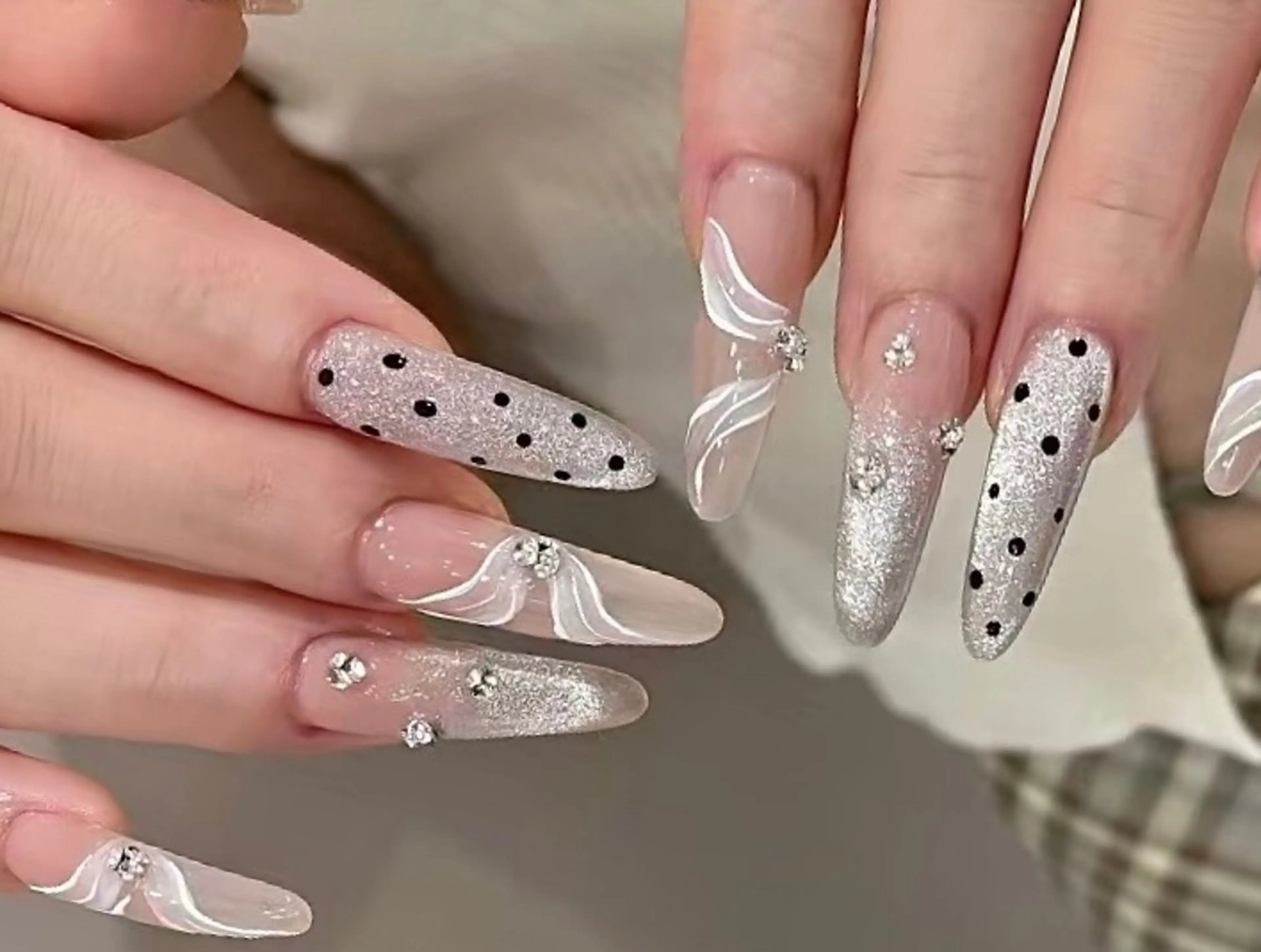 ネイル ハンドネイル ハンドケア DarkHoney 池袋店のネイルデザイン