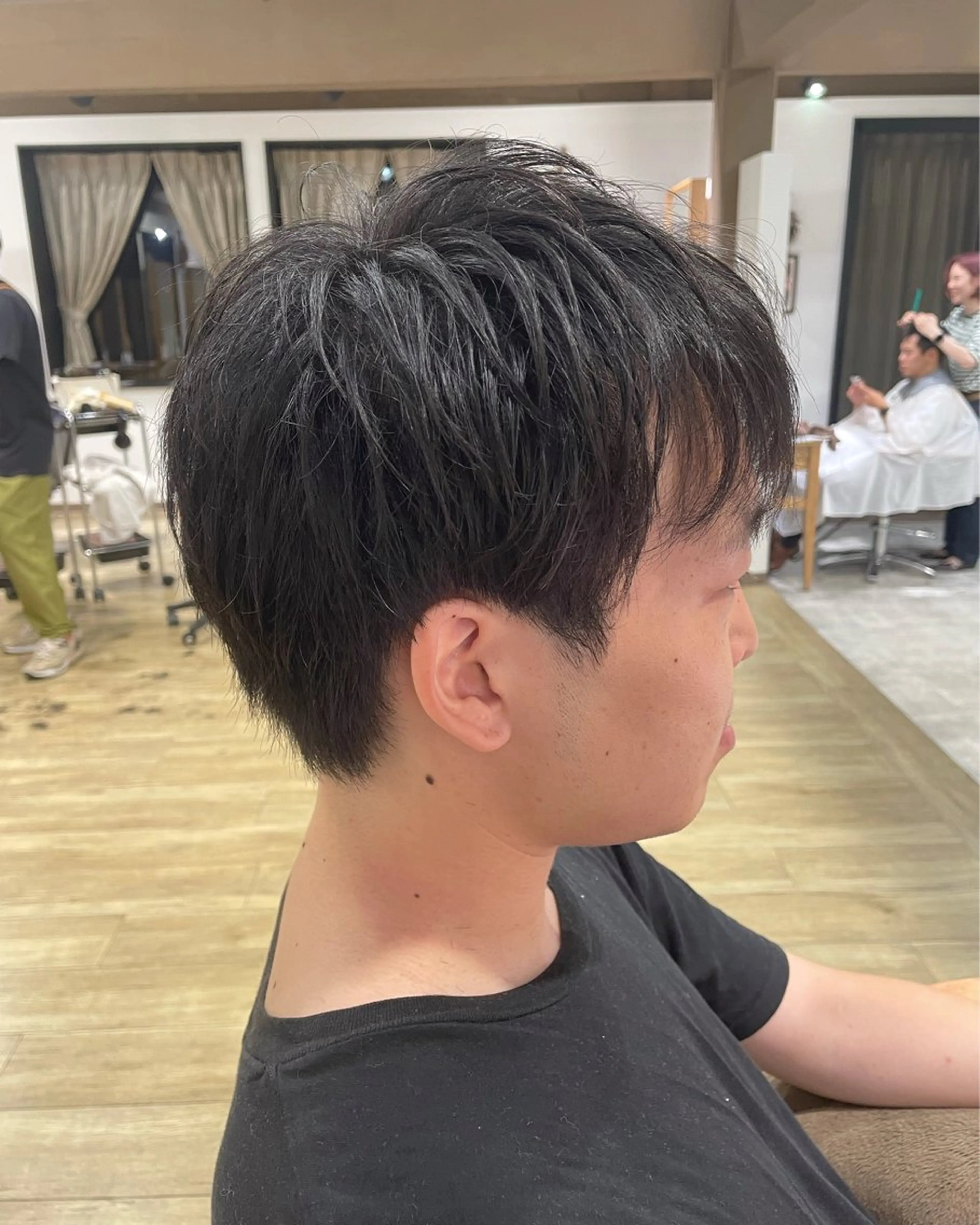 メンズ 刈り上げ 木村 真知子のヘアスタイル