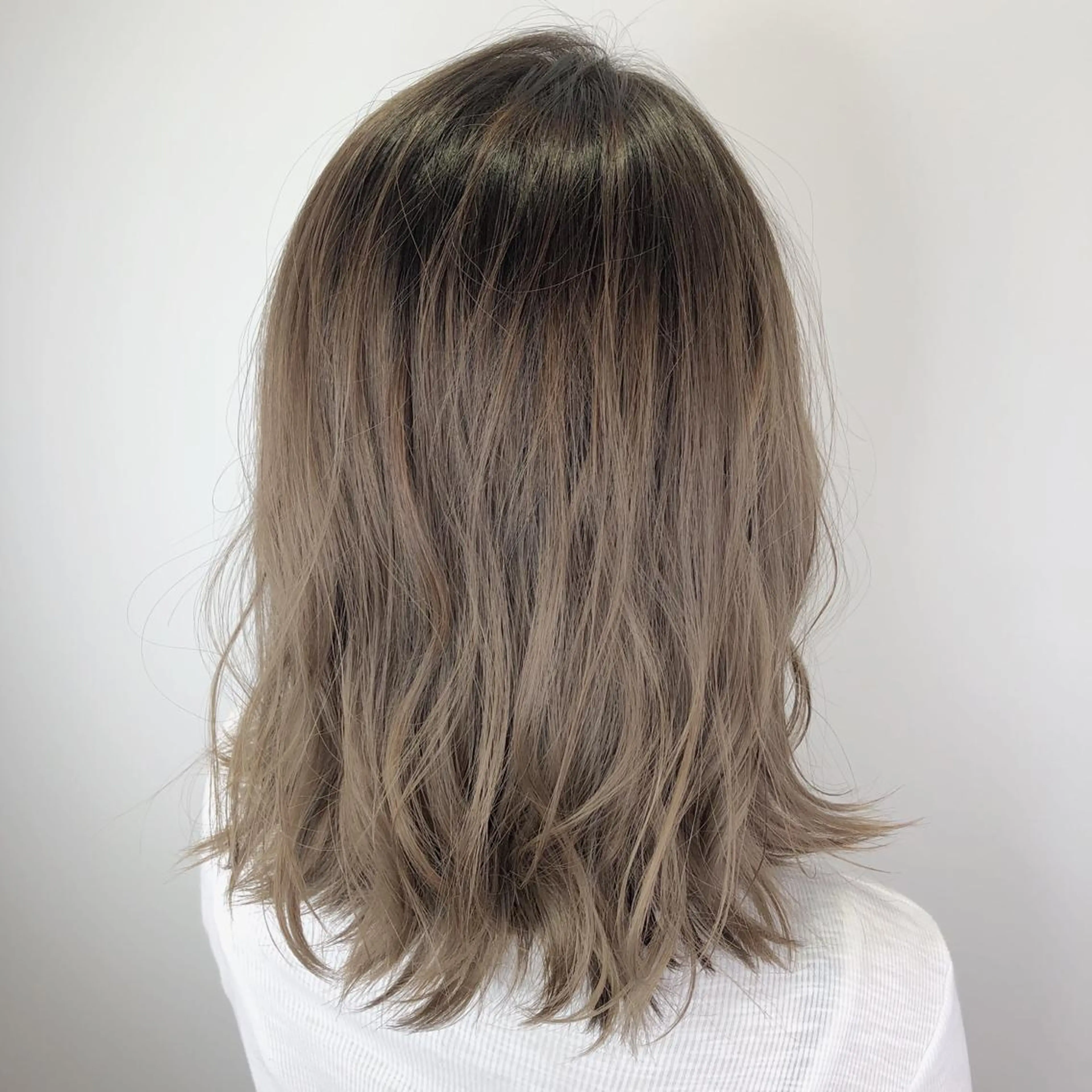 ミディアム 関 京磨のヘアスタイル