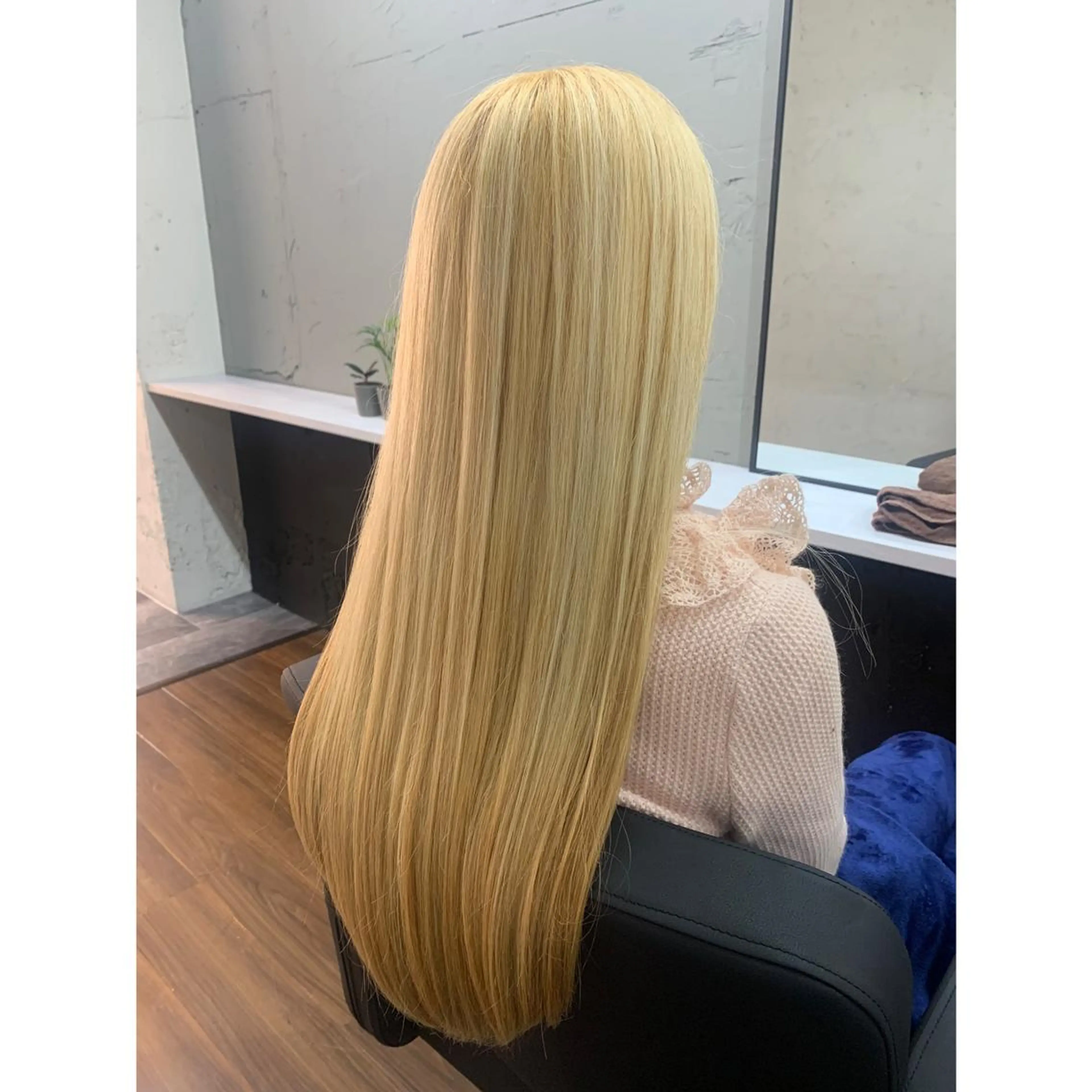 ロング 髪質改善専門　酸性ス トレート　縮毛矯正のヘアスタイル