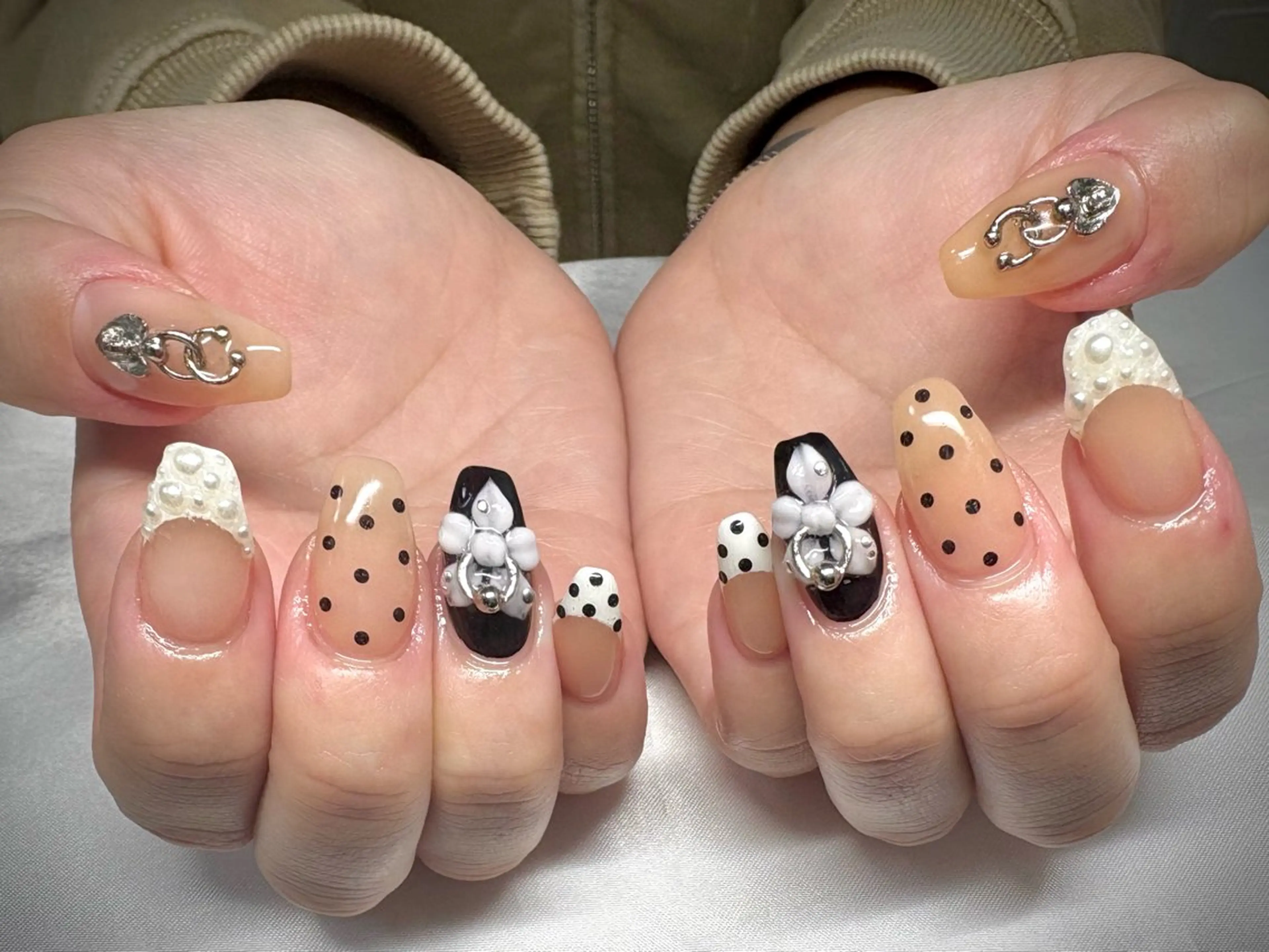 ネイル アートネイル ハンドネイル Nail salon Cielel⟡Ayaのネイルデザイン