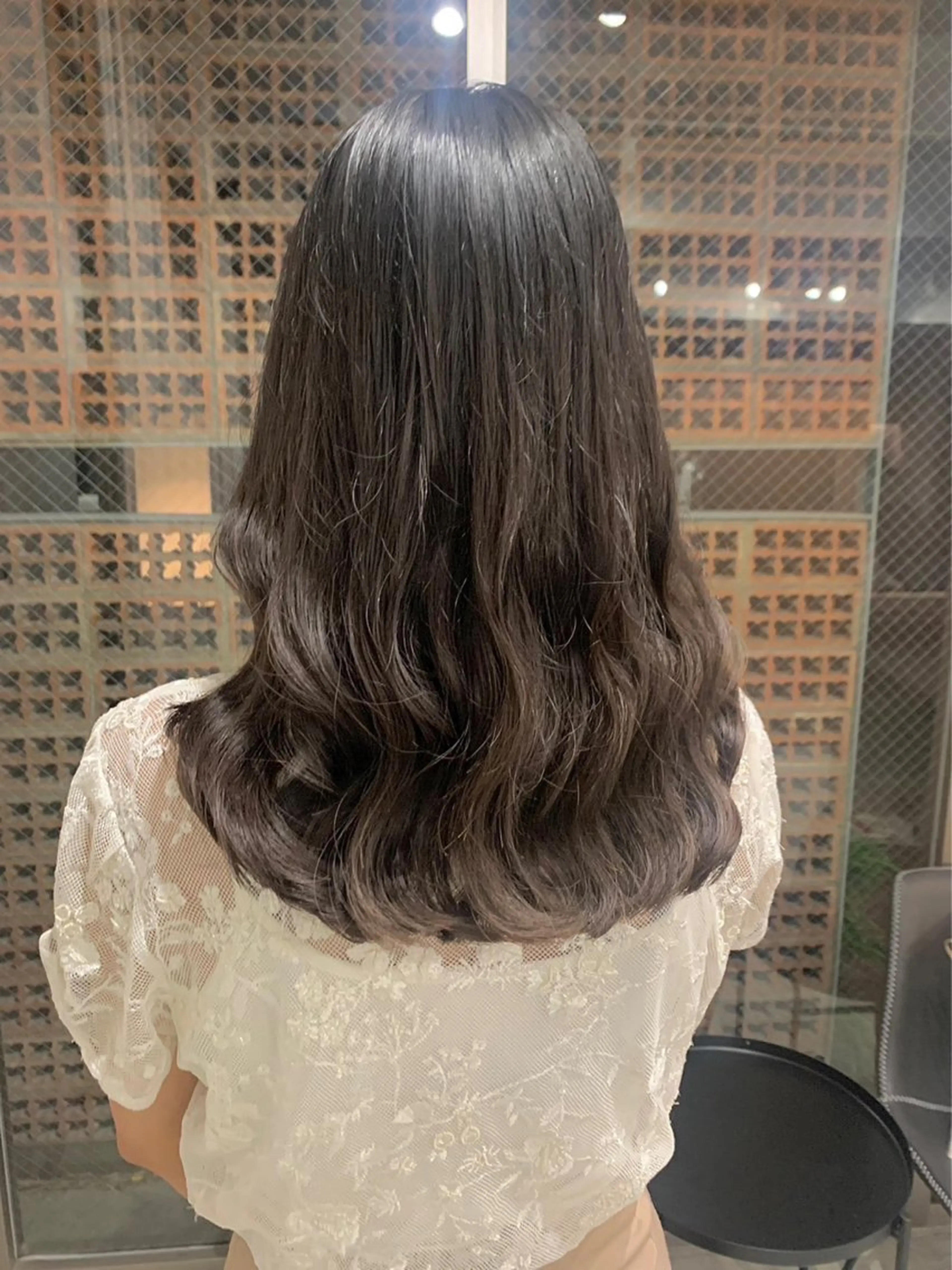 ロング パーマ ショートカット無料/ 小顔ショートのヘアスタイル