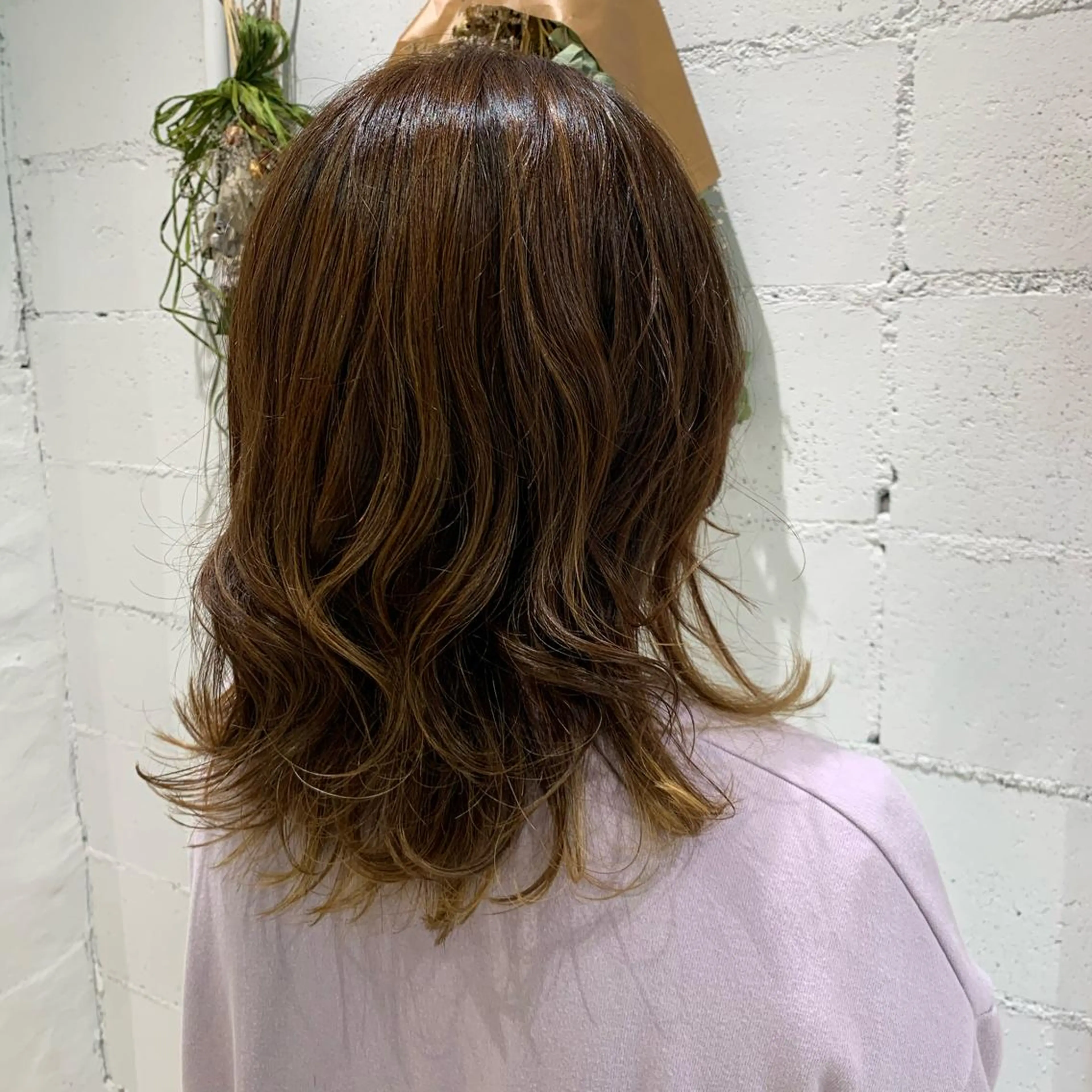 ミディアム ayano ．のヘアスタイル