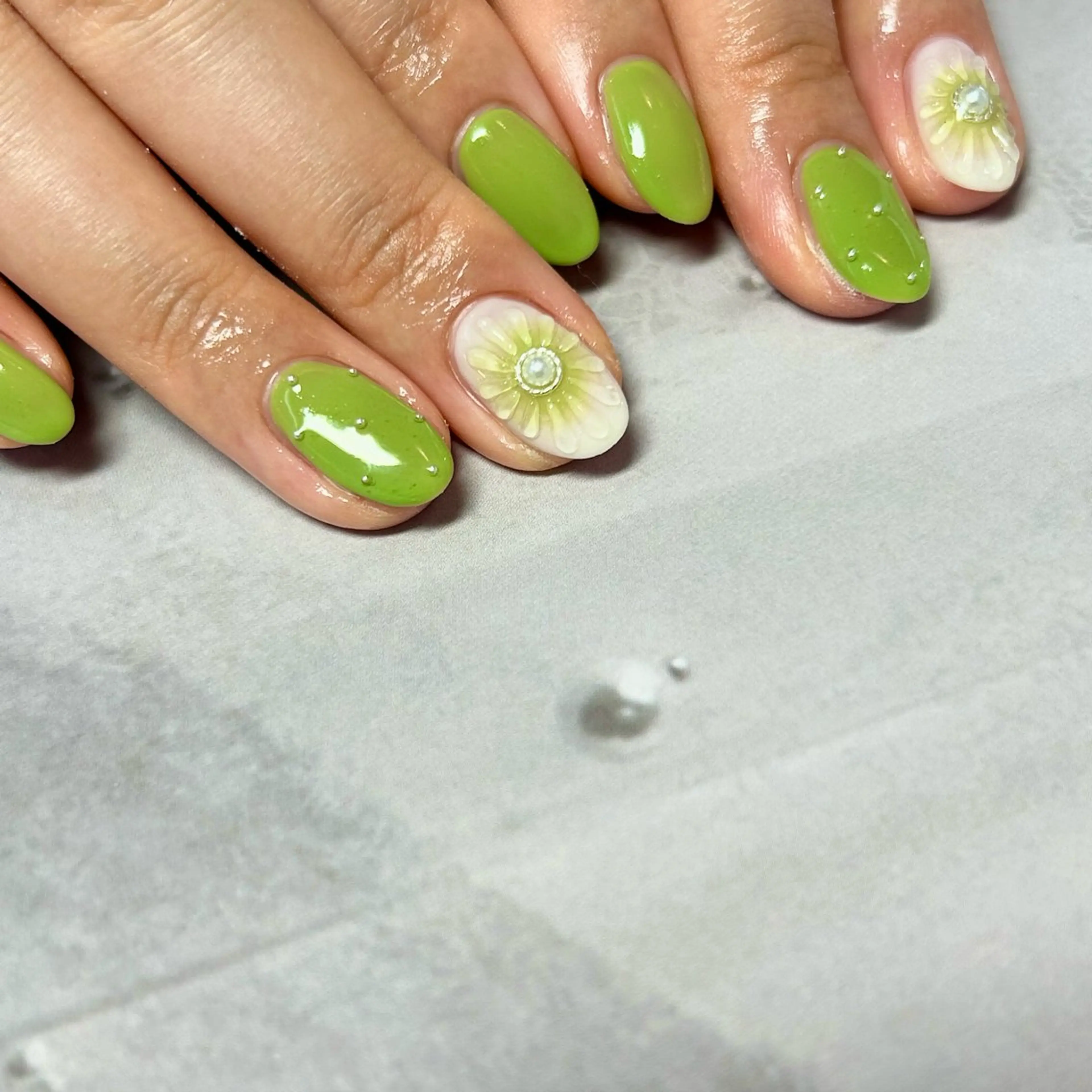 ネイル mahalo nail salon所属・野々山 亜美のネイルデザイン