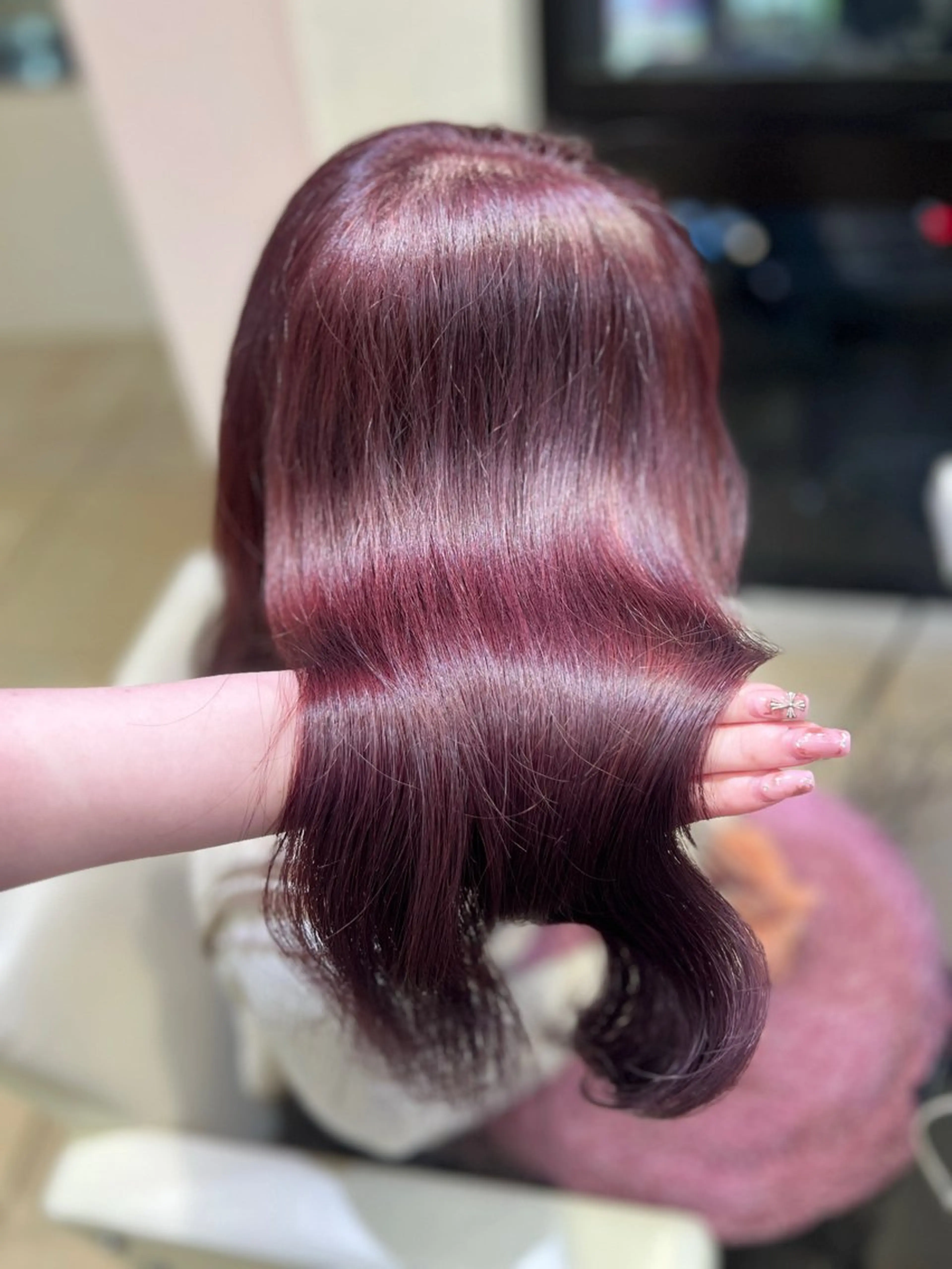 セミロング カット ヘアカラー トリートメント 海外風レイヤー🎀 新宿MOMOKA🍑のヘアスタイル