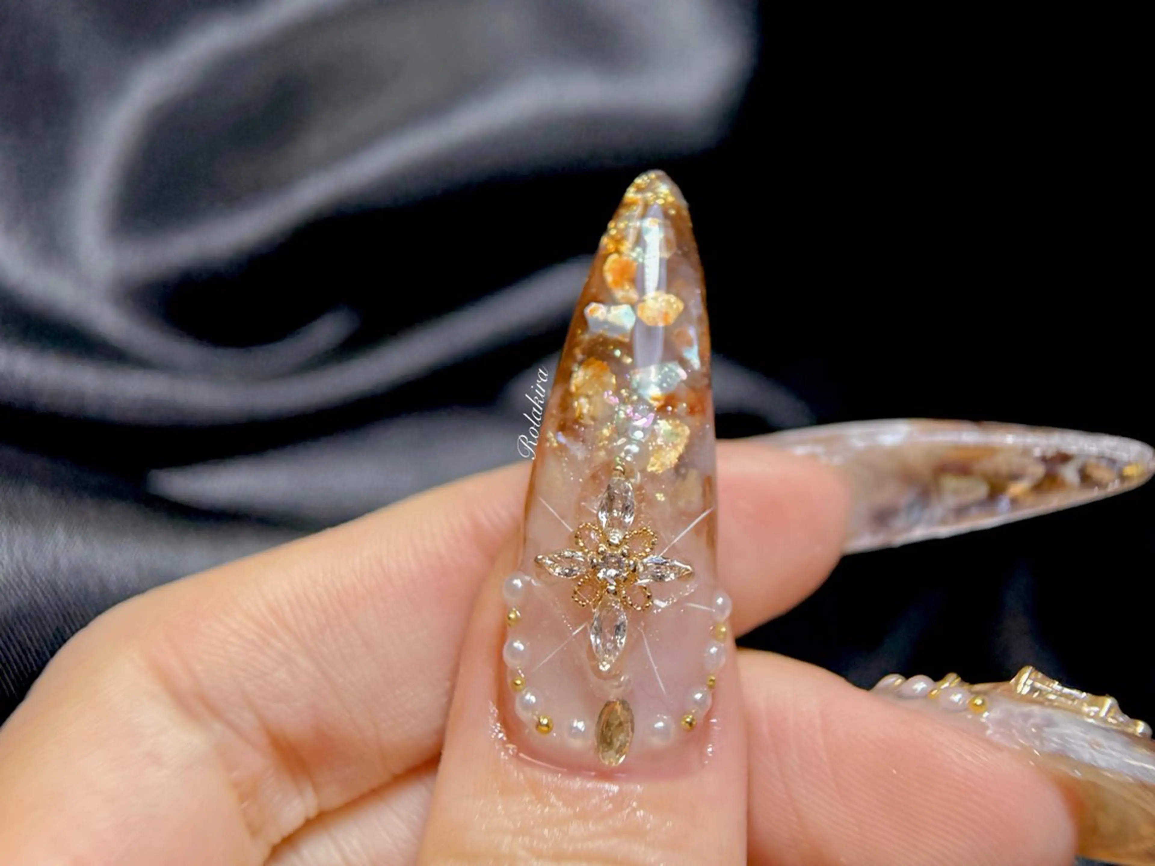 ネイル チークネイル 長さ出し フレンチネイル ジェルネイル 韓国ネイル ハンドネイル Rola kira nail salon所属・Rola kira 麗のネイルデザイン