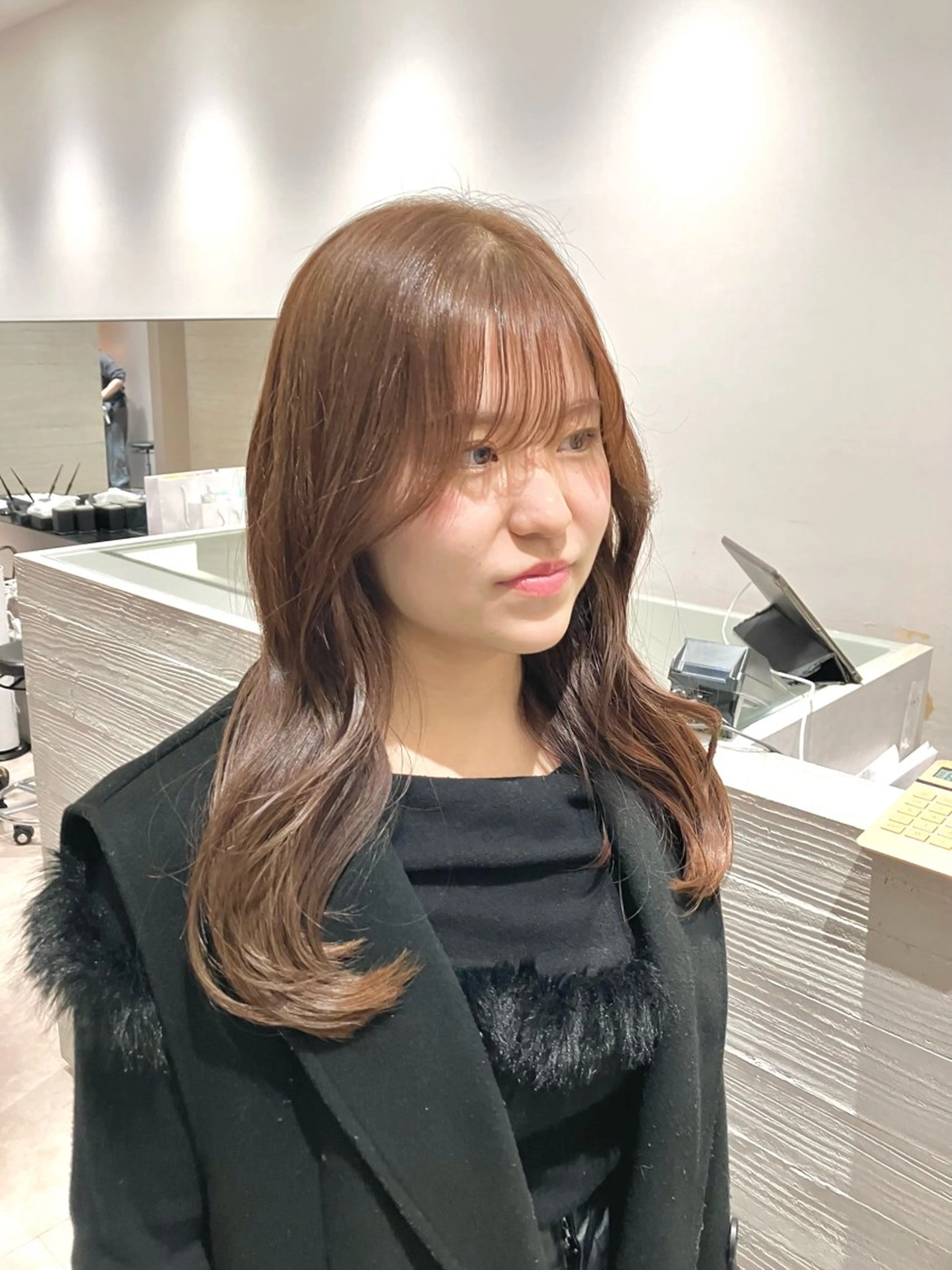 ロング カラー ベージュカラー ブリーチ ブリーチなしカラー サキ🤍ハイトーン 🩰くびれ巻きヘアのヘアスタイル