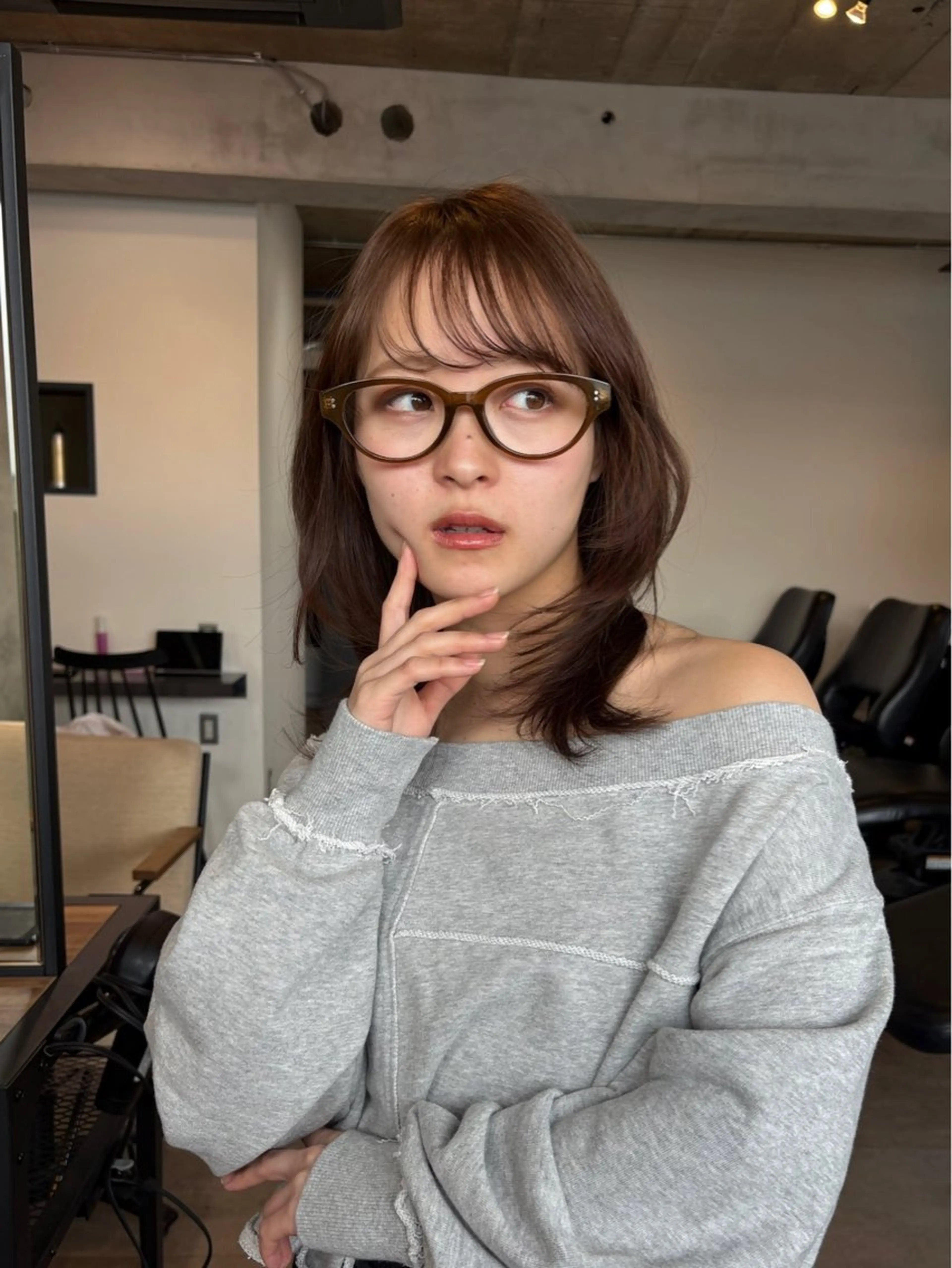 ミディアム カラー カット ヘアカラー トリートメント 🐕‍🦺似合わせ 🐕‍🦺akariのヘアスタイル