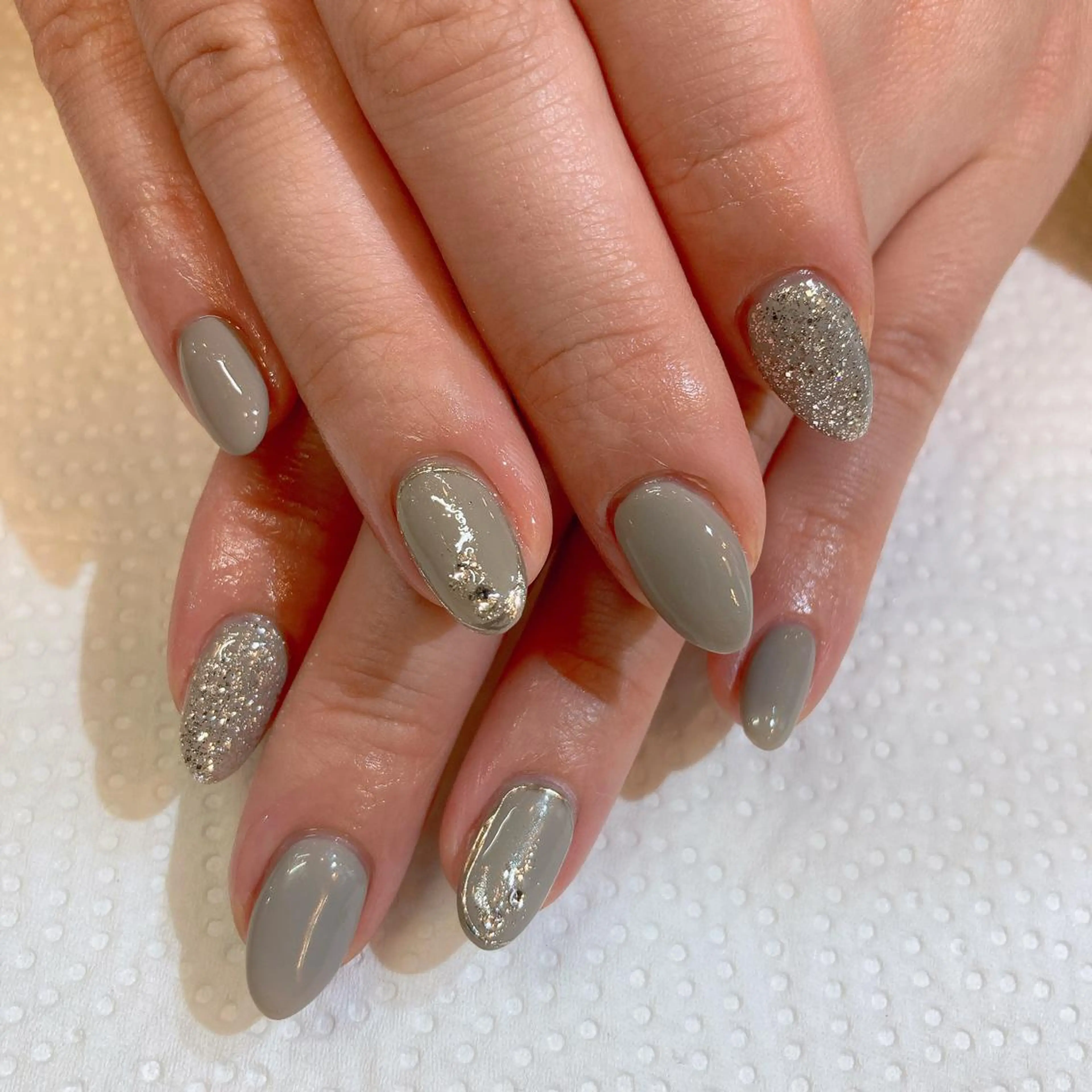 ネイル シンプルネイル ハンドネイル 根津 綾子のネイルデザイン