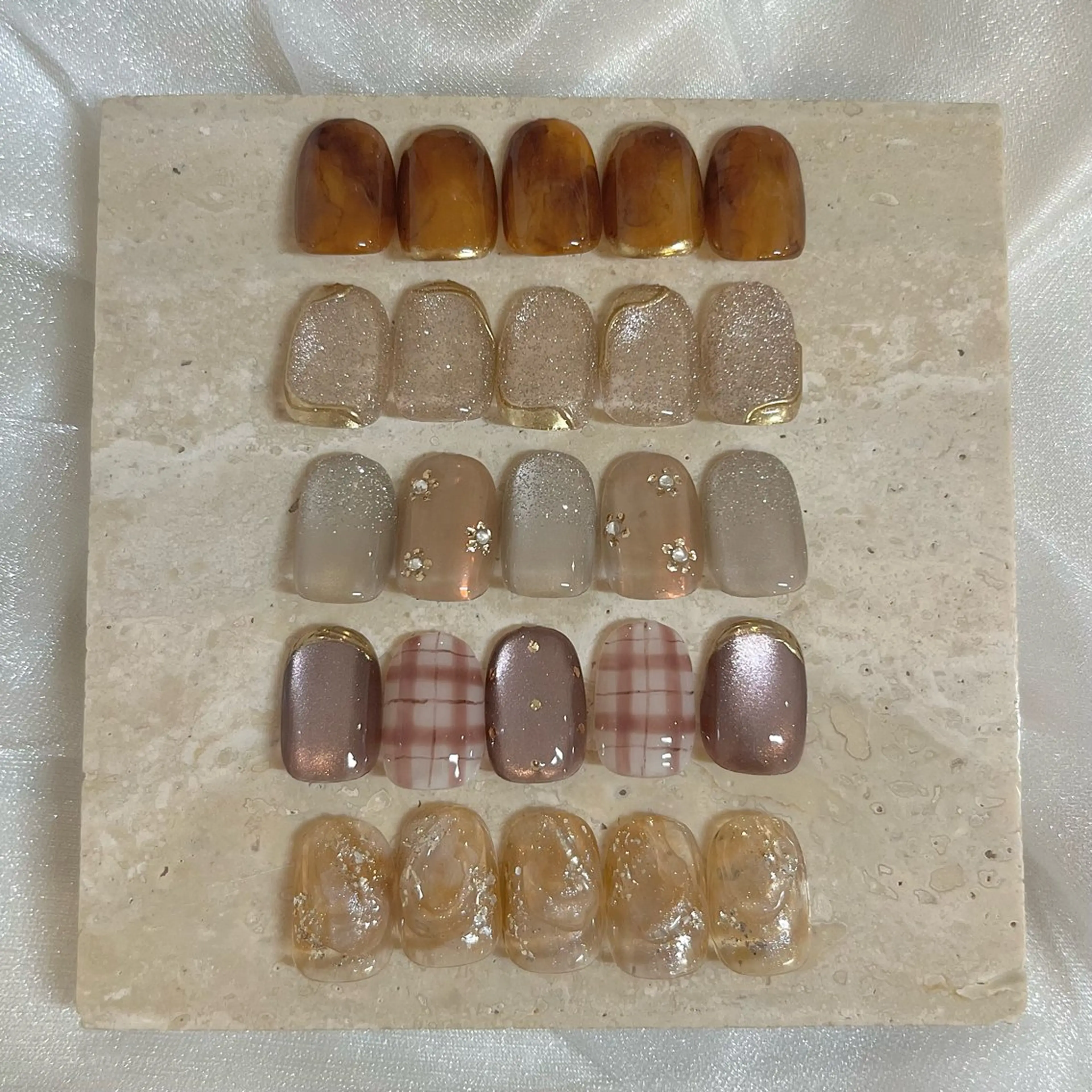 ネイル アートネイル ハンドネイル pétit所属・petit sarina..ෆのネイルデザイン