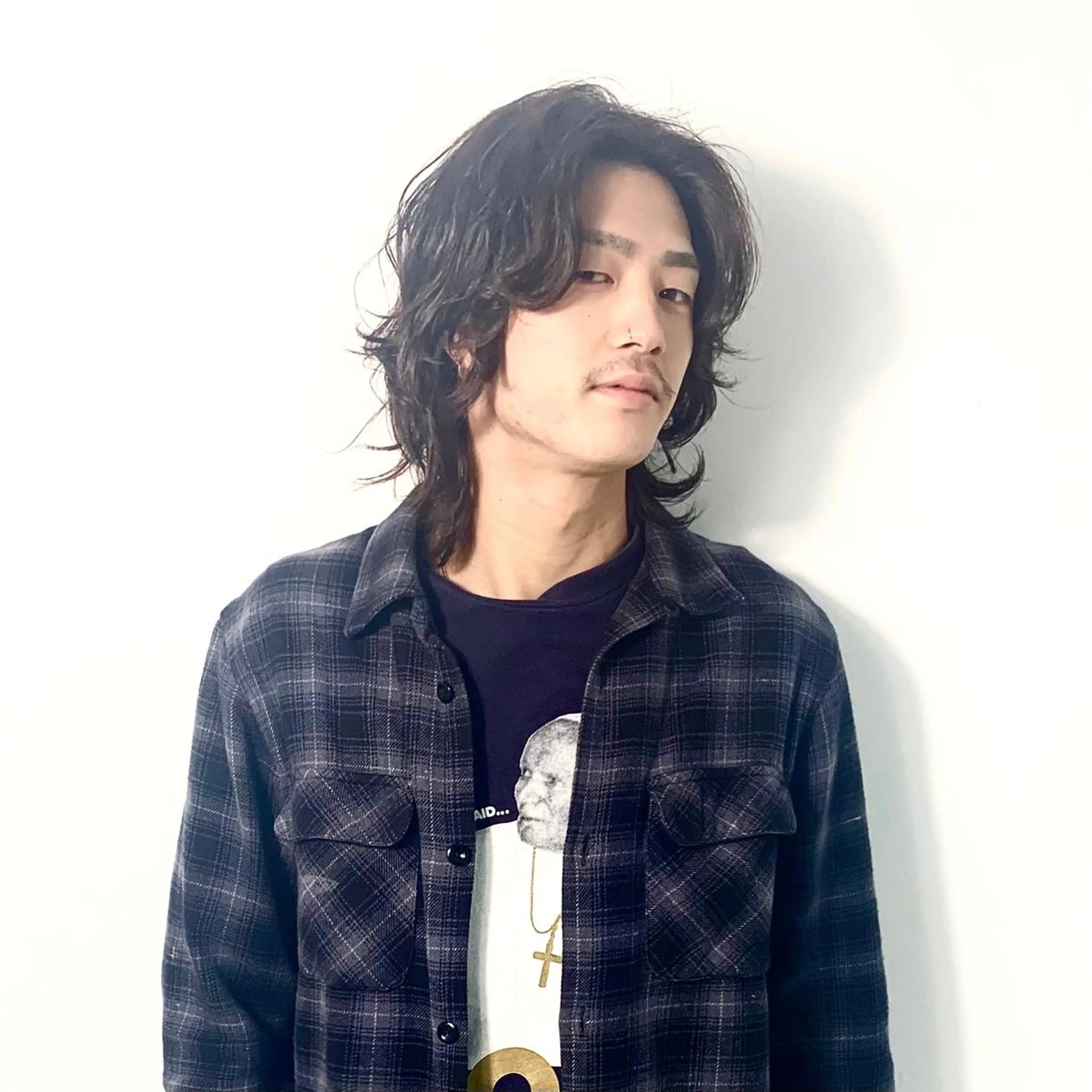 メンズ センターパート メンズパーマ メンズウルフカット ウルフカット 柏メンズカットパーマ NO.1タイチのヘアスタイル