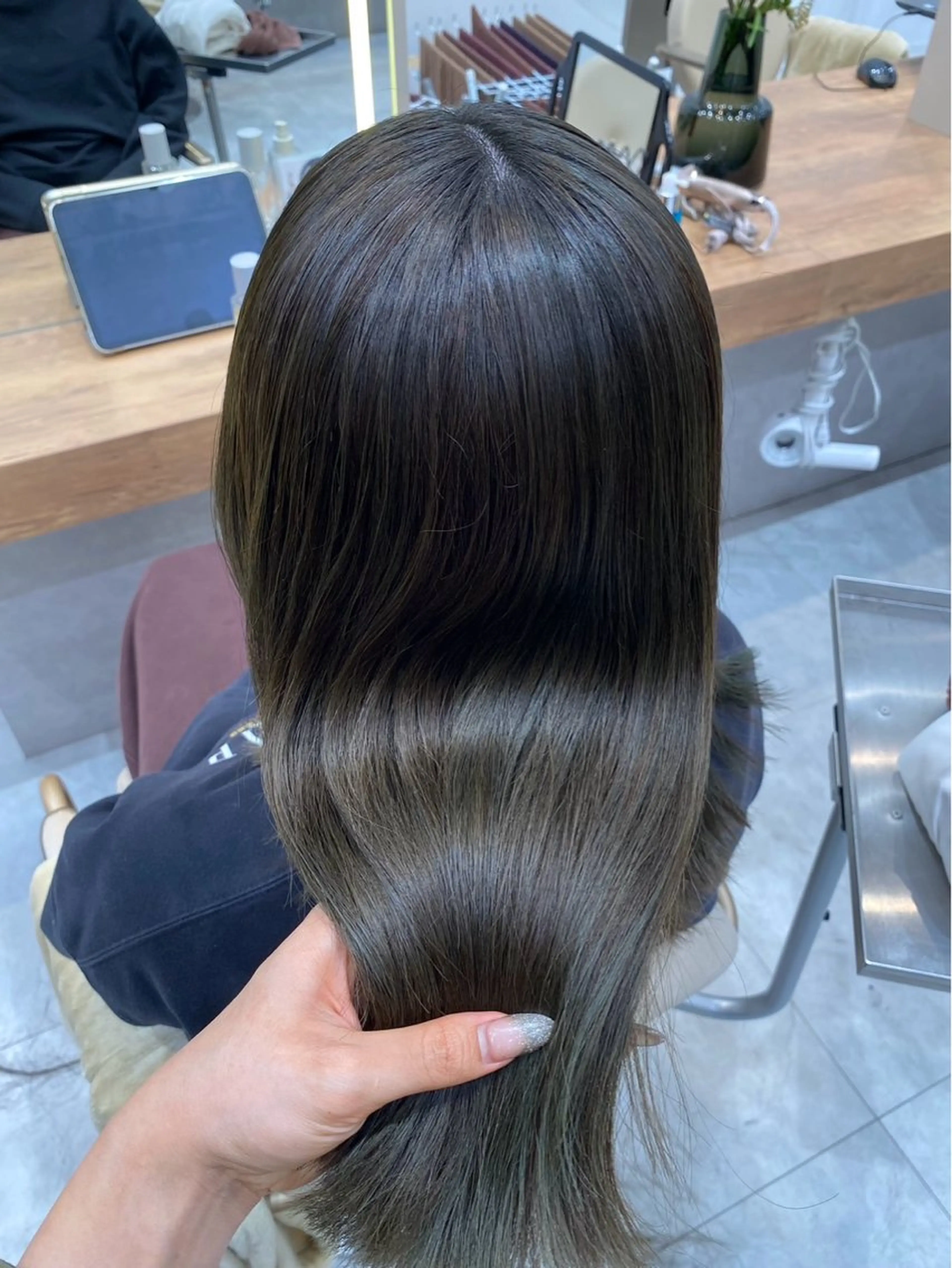 ミディアム カラー ヘアカラー トリートメント ヘッドスパ KENJE湘南台 田澤明菜のヘアスタイル