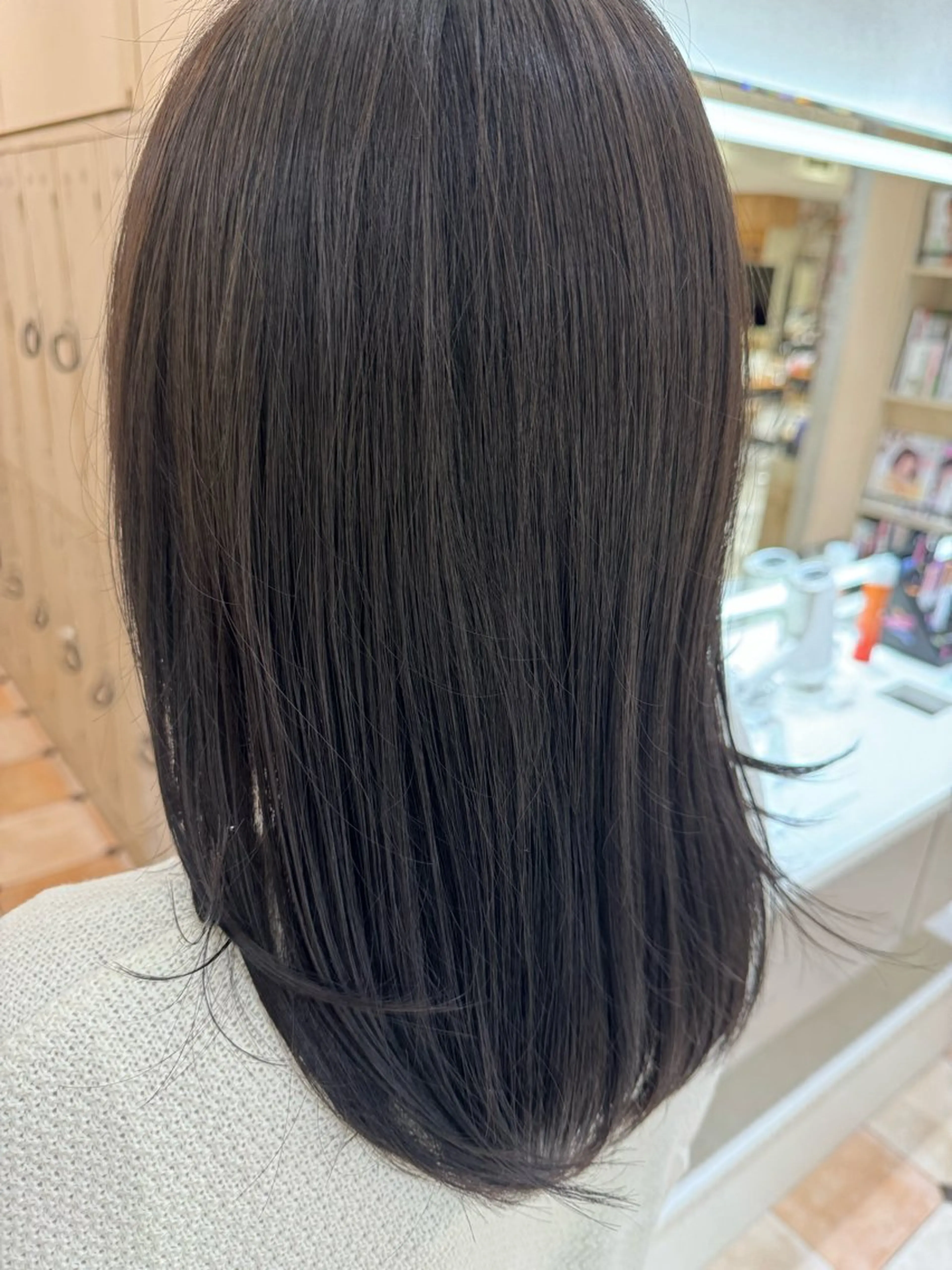 セミロング 透明感カラー🎨 田嶋翔真のヘアスタイル