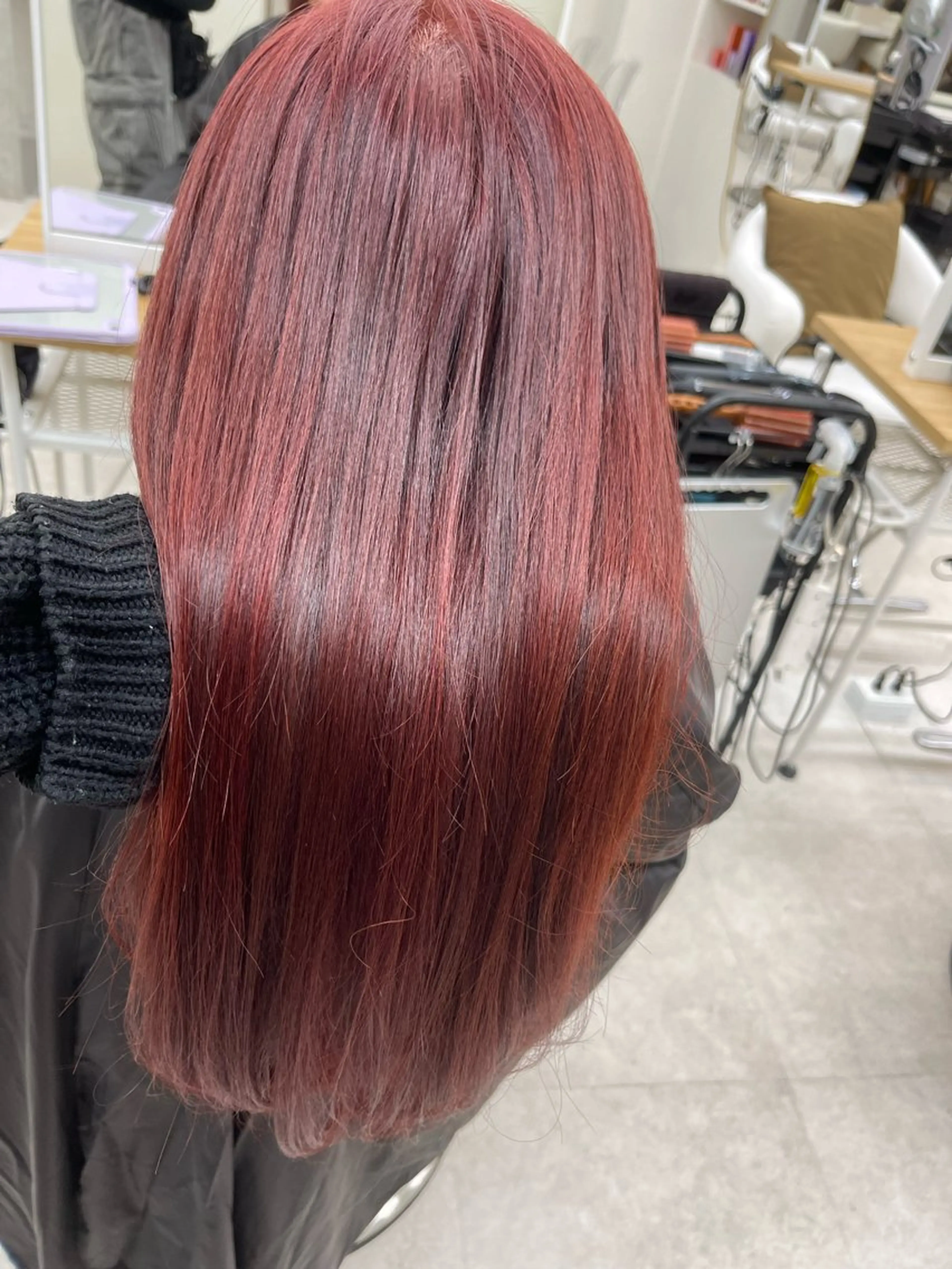 セミロング レッドブラウン 透明感カラー⭐️ Takumaのヘアスタイル