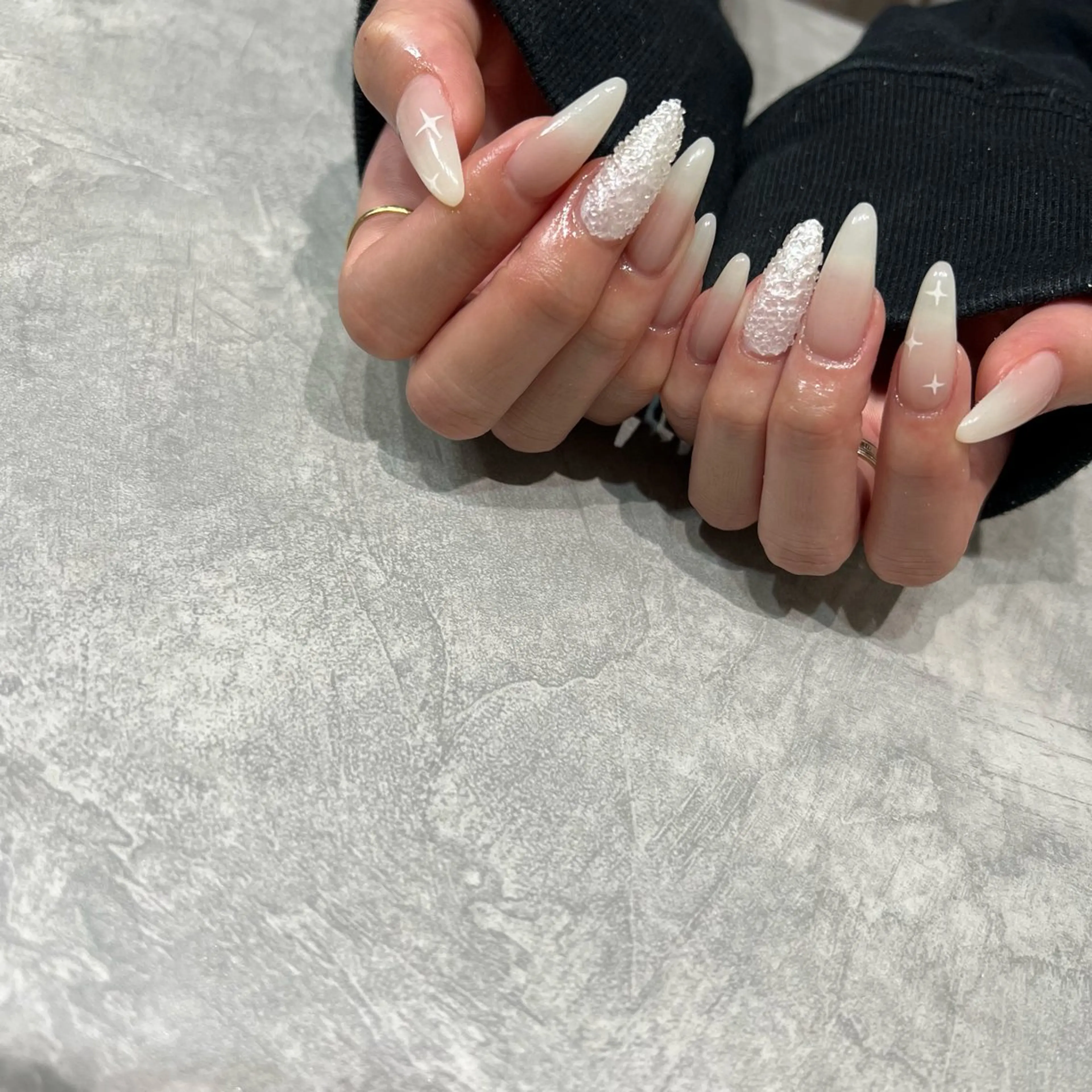 ネイル ハンドネイル yua salon所属・朝岡 詩衣のネイルデザイン