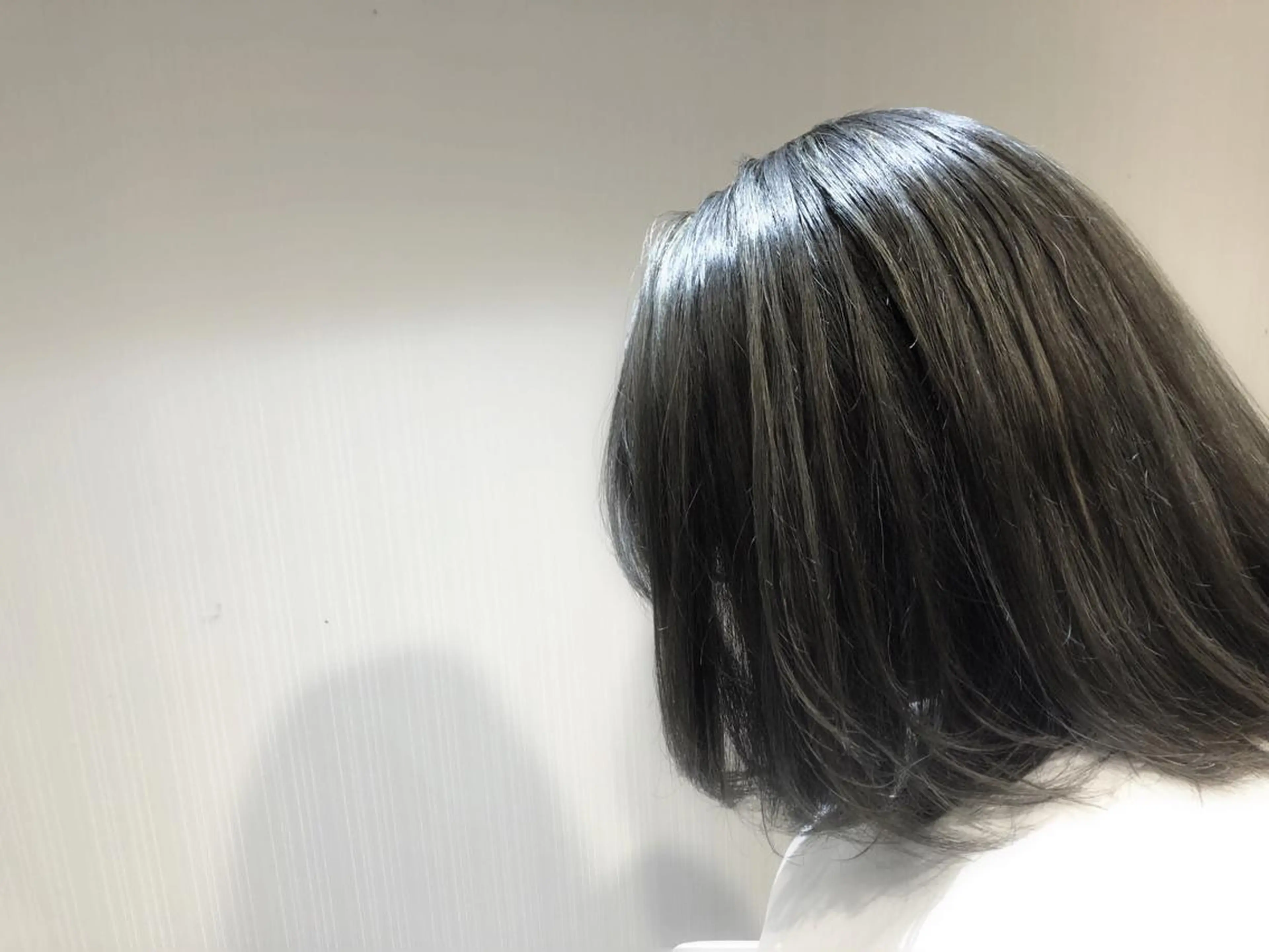 ミディアム カラー ハイライトカラー ボブ ハイライト 小國 綾かのヘアスタイル