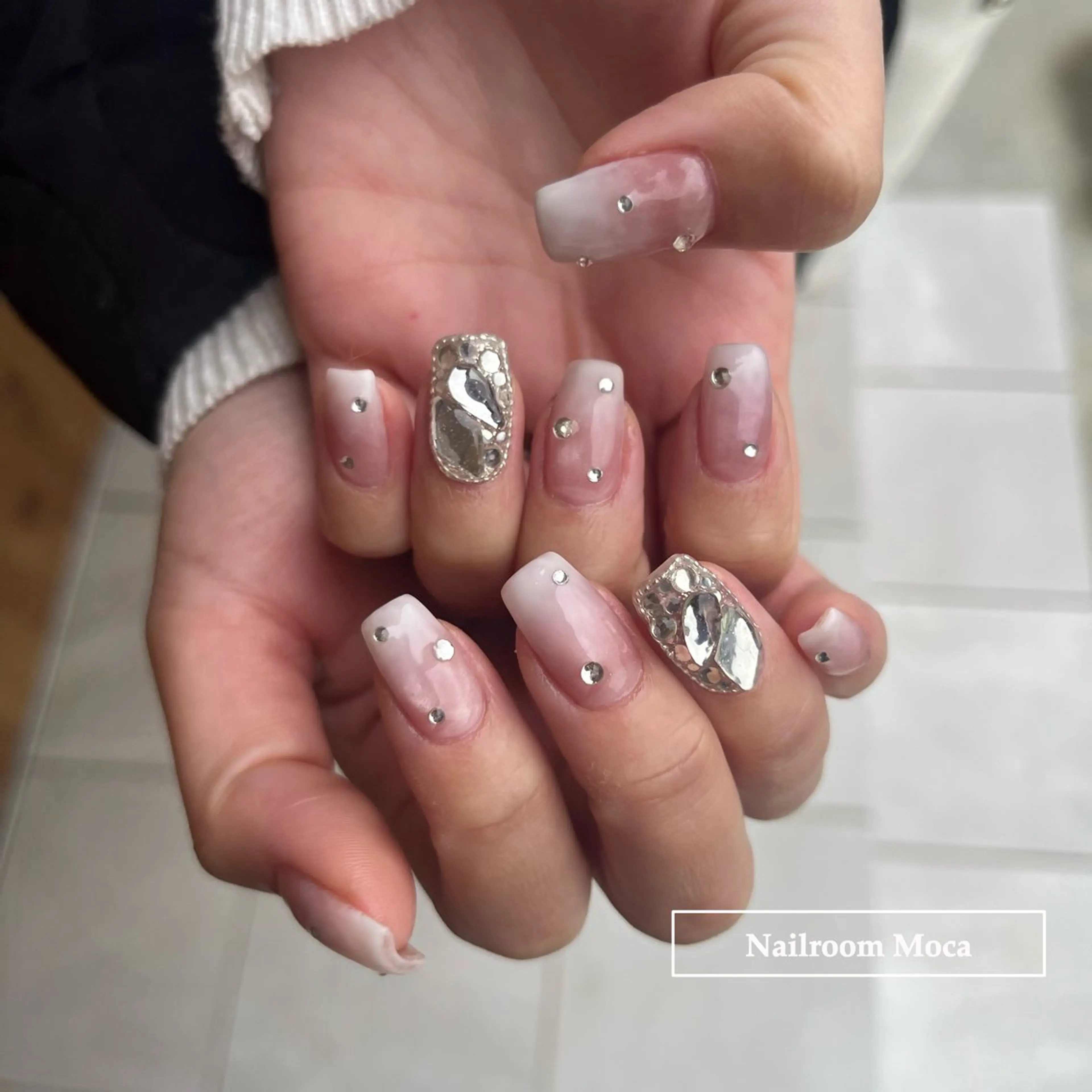 ネイル ハンドネイル Nailroom Mocaのネイルデザイン