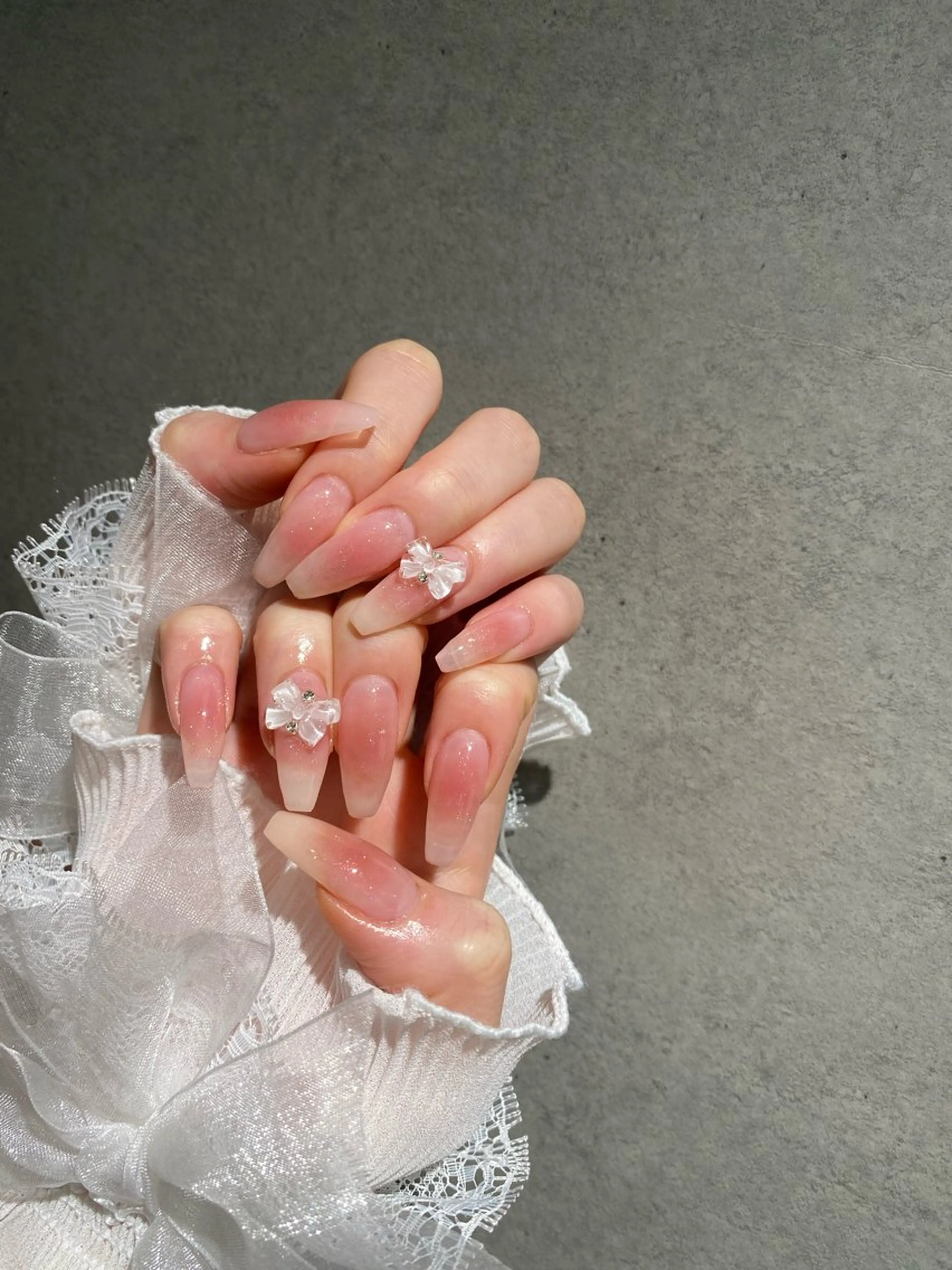 ネイル I-nailロング /ワンホン/キラキラのネイルデザイン