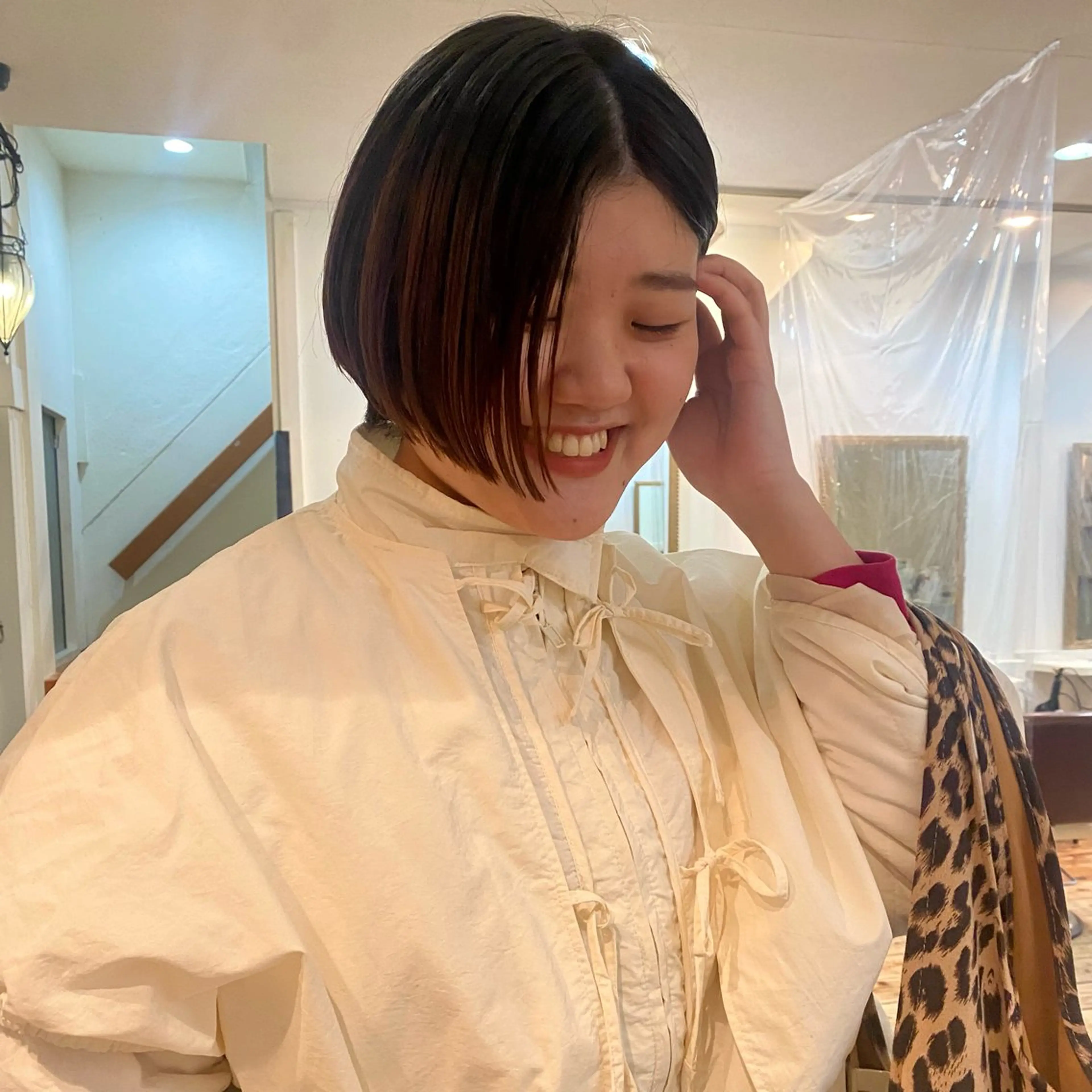 ショート カラー カット ヘアカラー トリートメント Lilu しずくのヘアスタイル