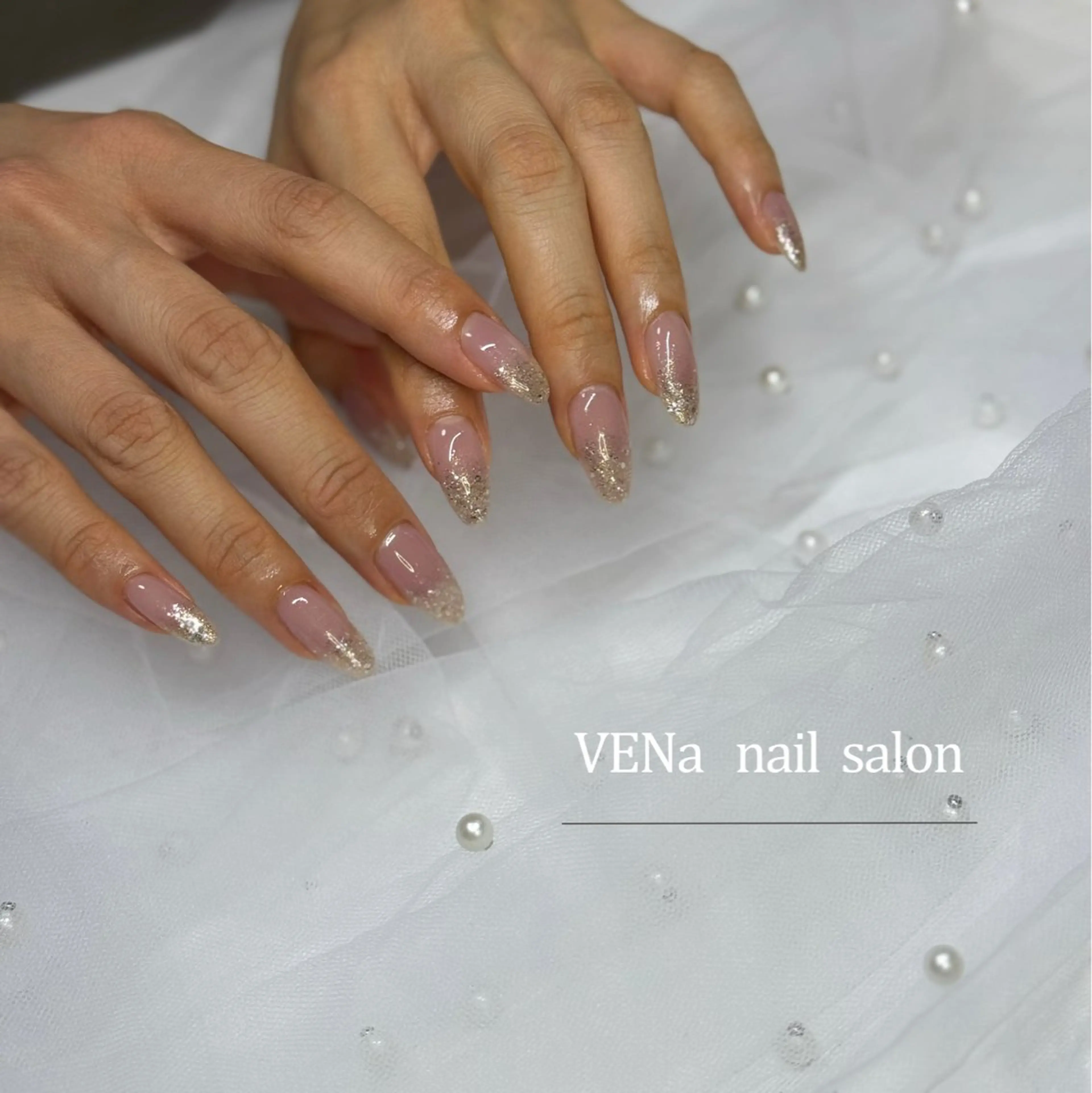 ネイル オーロラネイル フラッシュネイル フットネイル フレンチネイル 氷ネイル・うるうるネイル VENa eye＆ nail salonのネイルデザイン