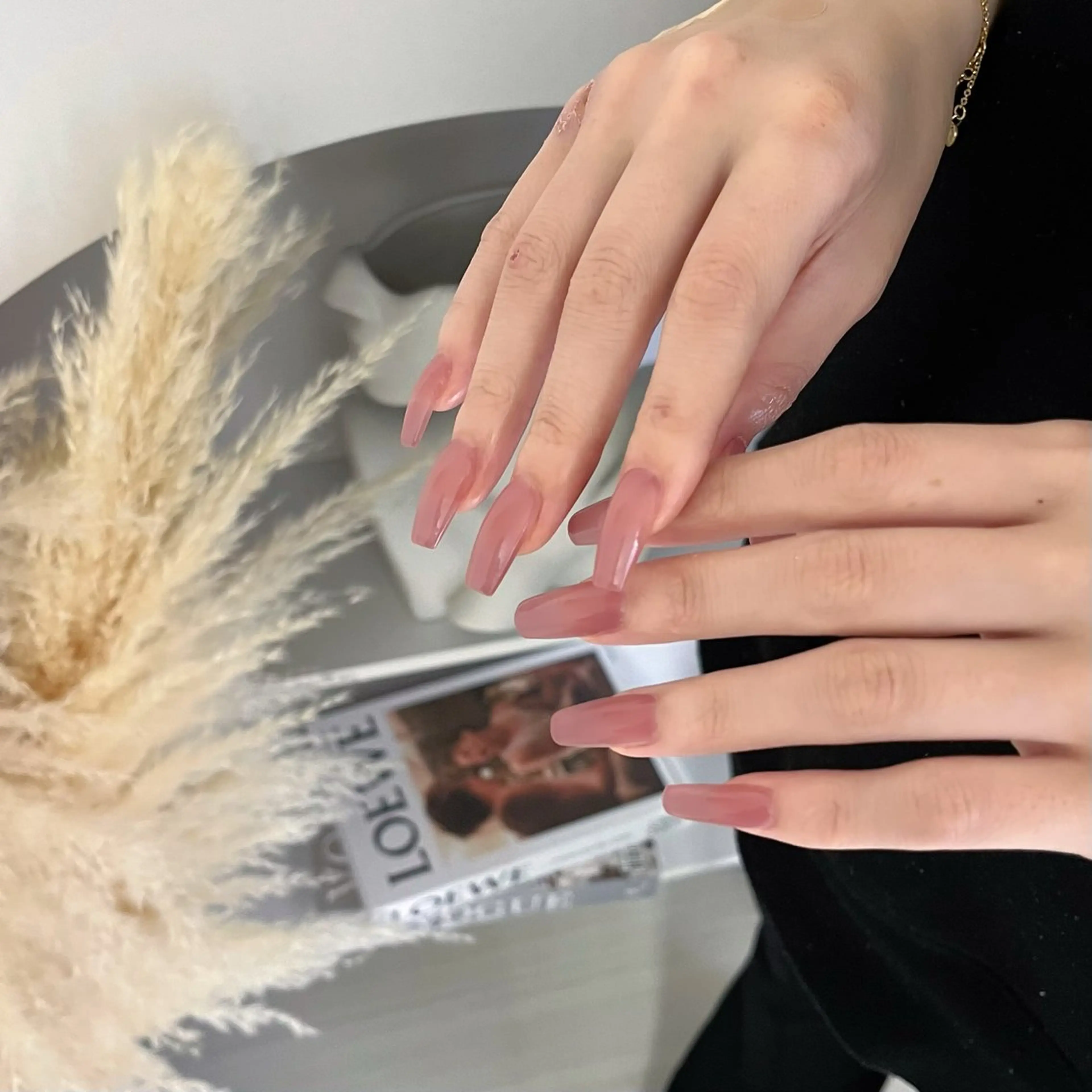 ネイル 長さ出し ロングネイル スカルプネイル nine.🦋 YUKOのネイルデザイン