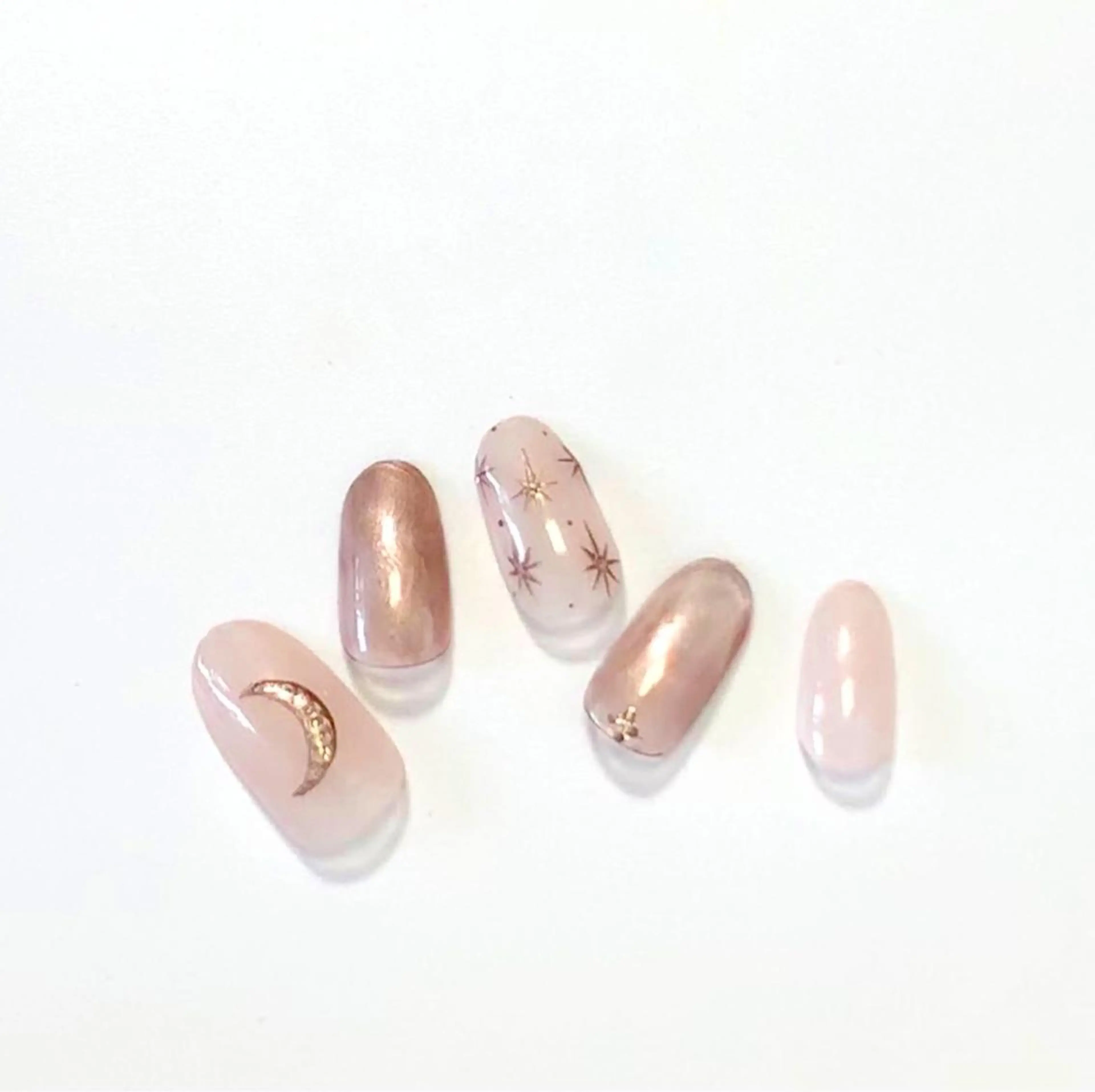 ネイル alma nailsのネイルデザイン