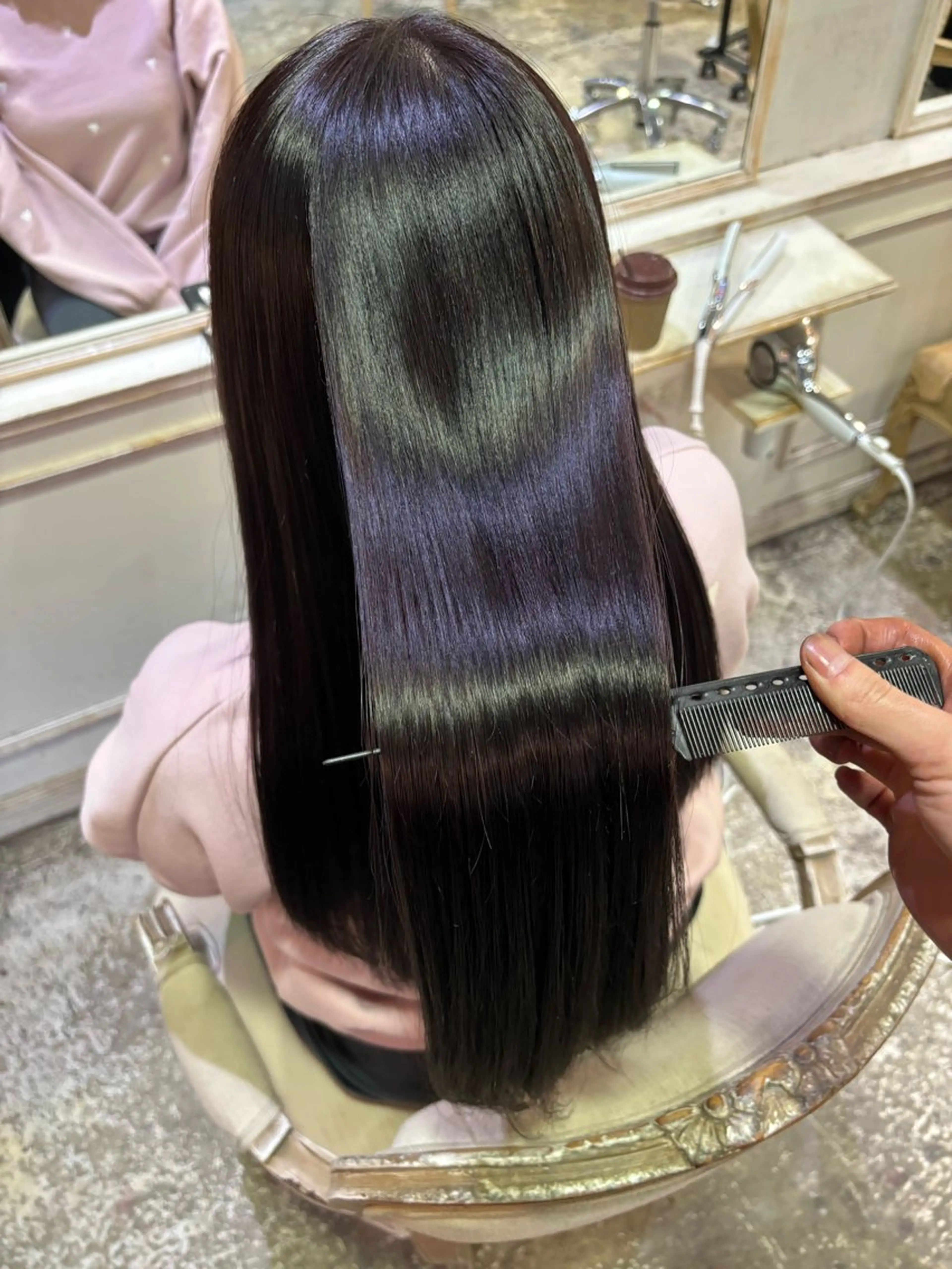 ロング カット 縮毛矯正 トリートメント ⭐️ 美髪矯正 艶カラー ⭐️ユウキのヘアスタイル