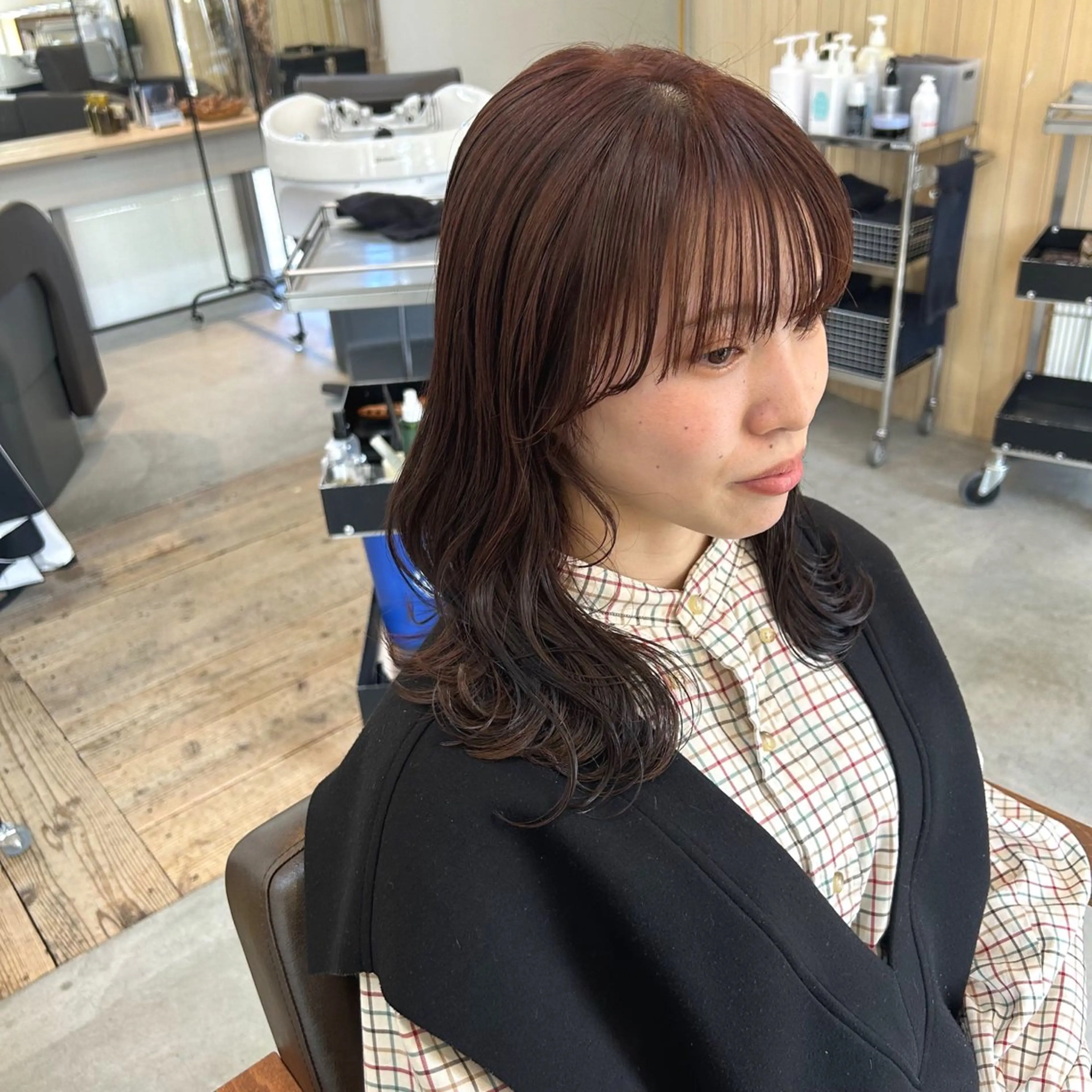 ミディアム カット ヘアカラー トリートメント kachina所属・綿貫 美雪のヘアスタイル
