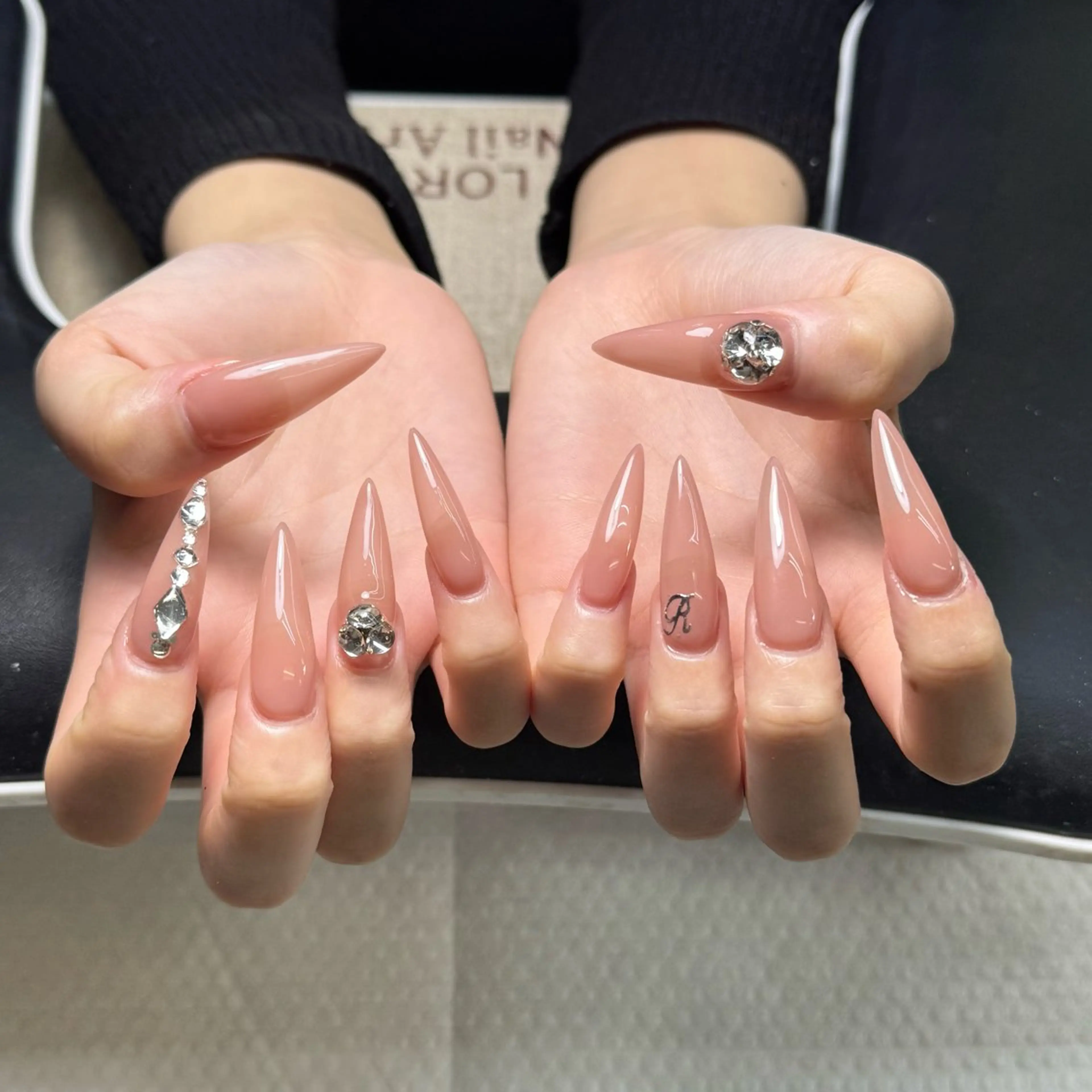 ネイル ハンドネイル いちご chan novaのネイルデザイン