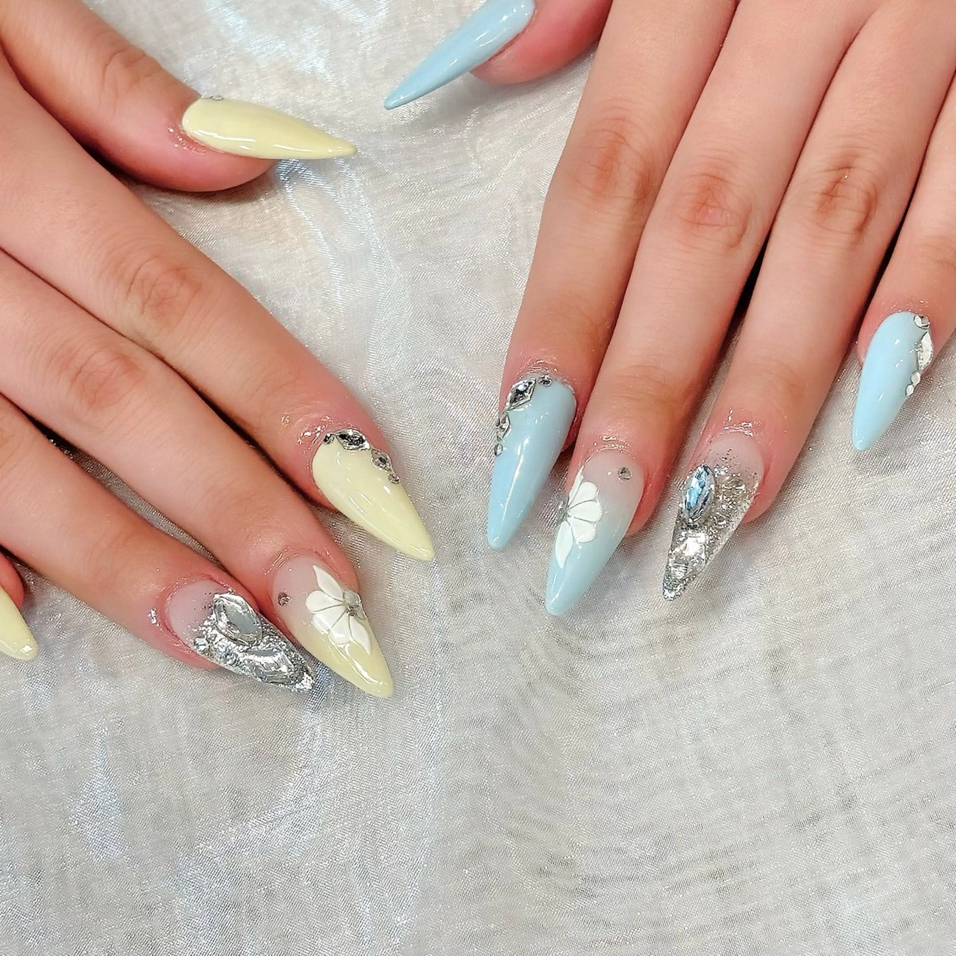 ネイル グラデーション ロングネイル パステルネイル スカルプネイル ストーンネイル ハンドネイル Chipie_ ayanoのネイルデザイン