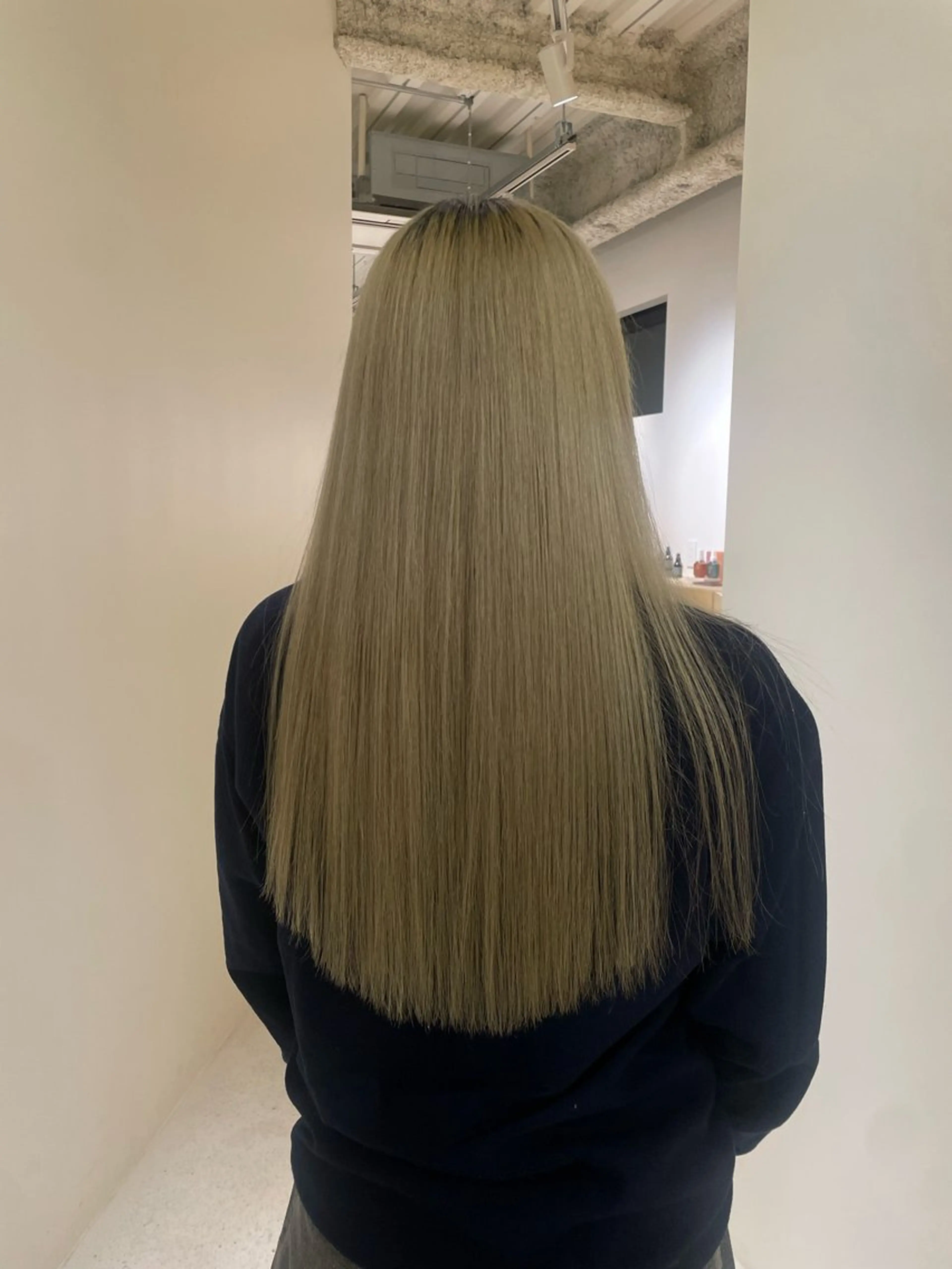 ロング DEE okumuraのヘアスタイル