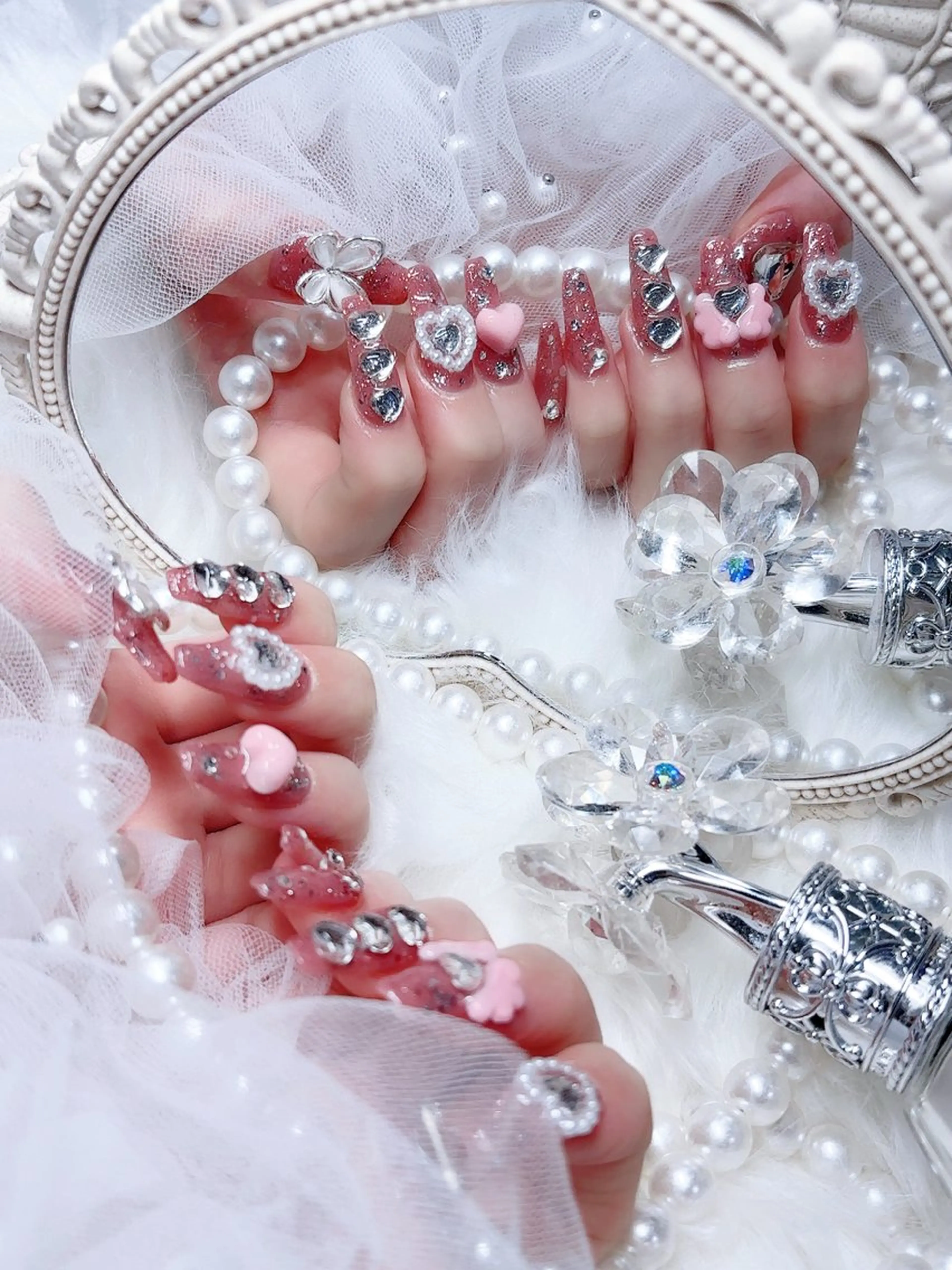 ネイル オーロラネイル 成人式 フットネイル 韓国ネイル ロングネイル Yudia🦋 azuのネイルデザイン