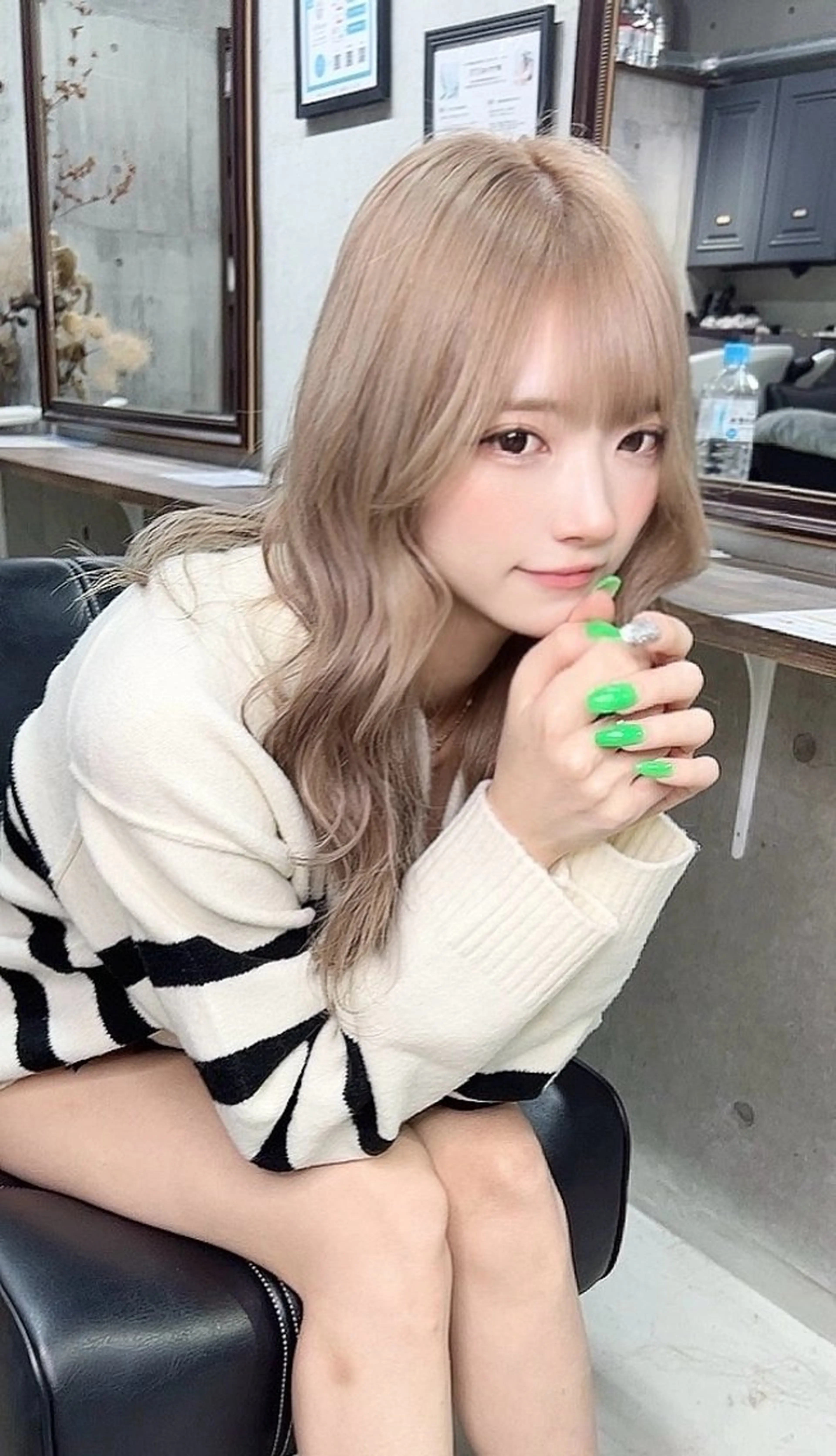 ロング カラー ベージュカラー ブリーチ ハイトーンカラー ミルクティーベージュ カット ヘアカラー トリートメント 名古屋のピンク好き かずくん🦩のヘアスタイル